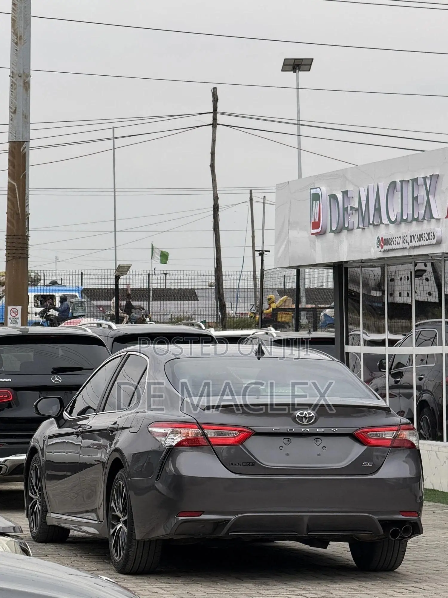 Toyota Camry 2018 Gray