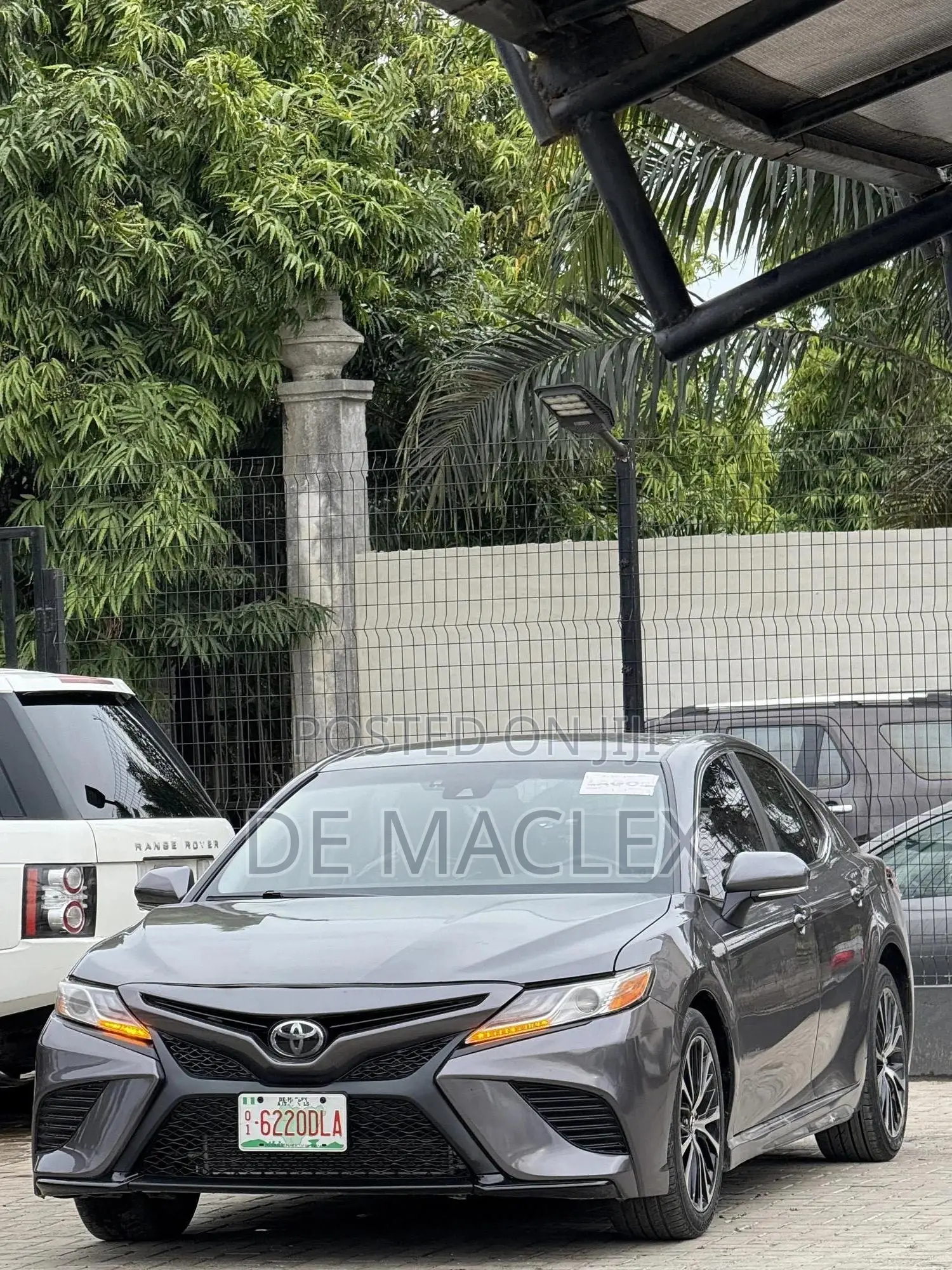 Toyota Camry 2018 Gray