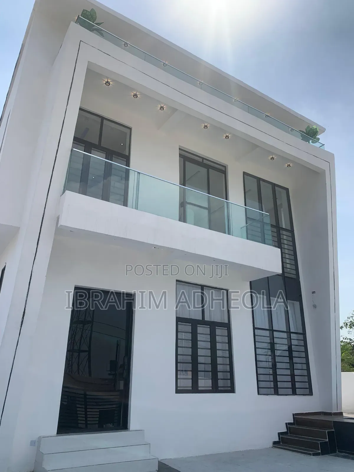 5bdrm Duplex in Sangotedo for sale