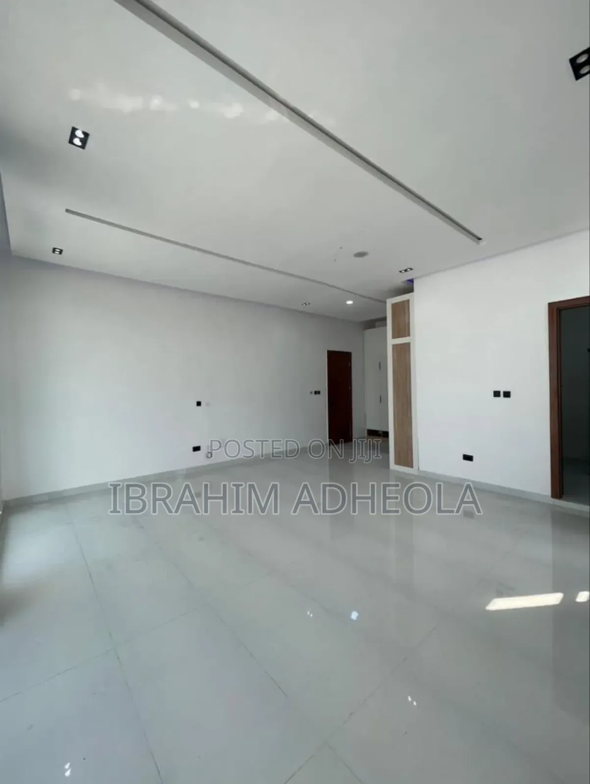5bdrm Duplex in Sangotedo for sale