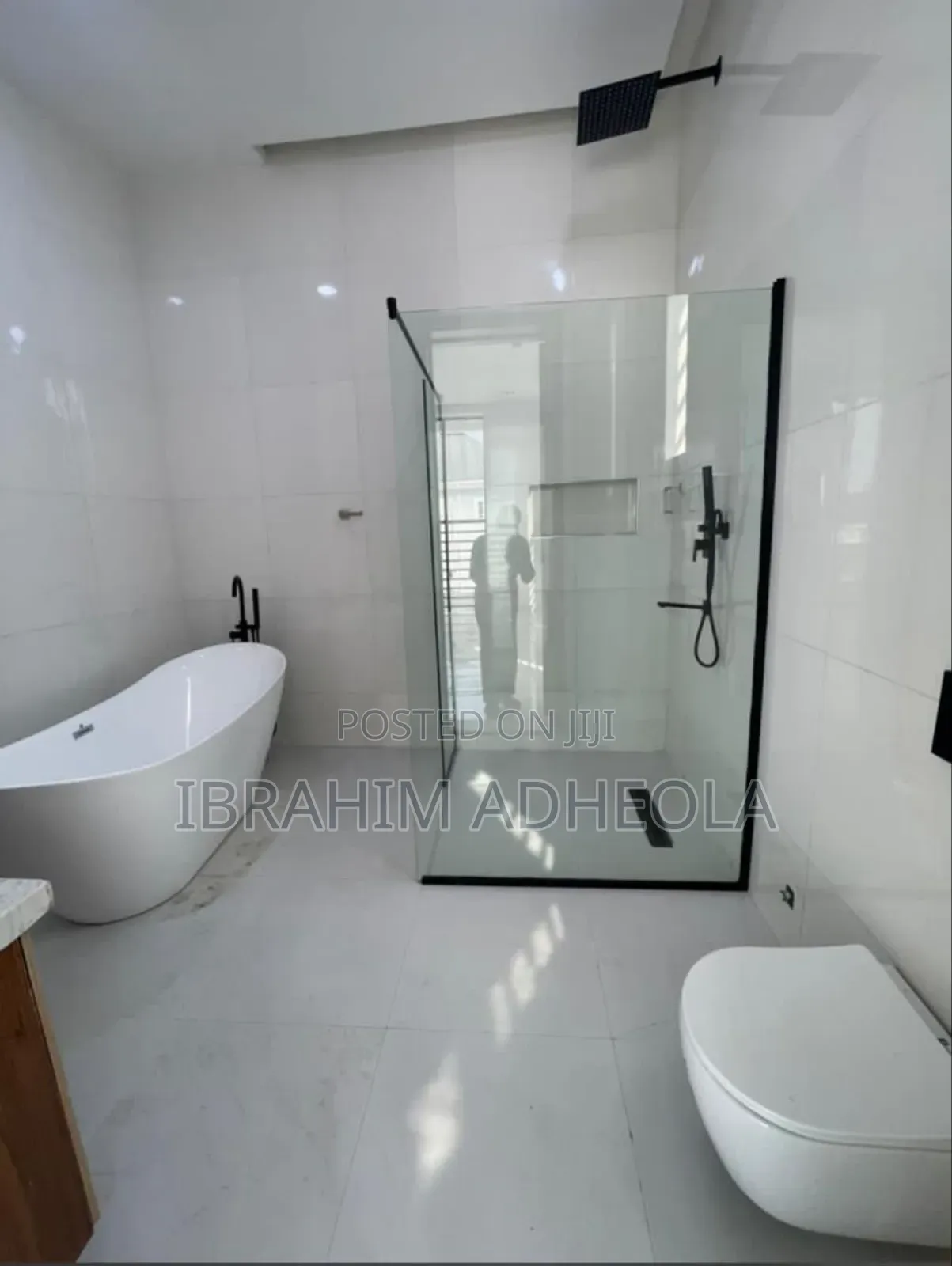 5bdrm Duplex in Sangotedo for sale