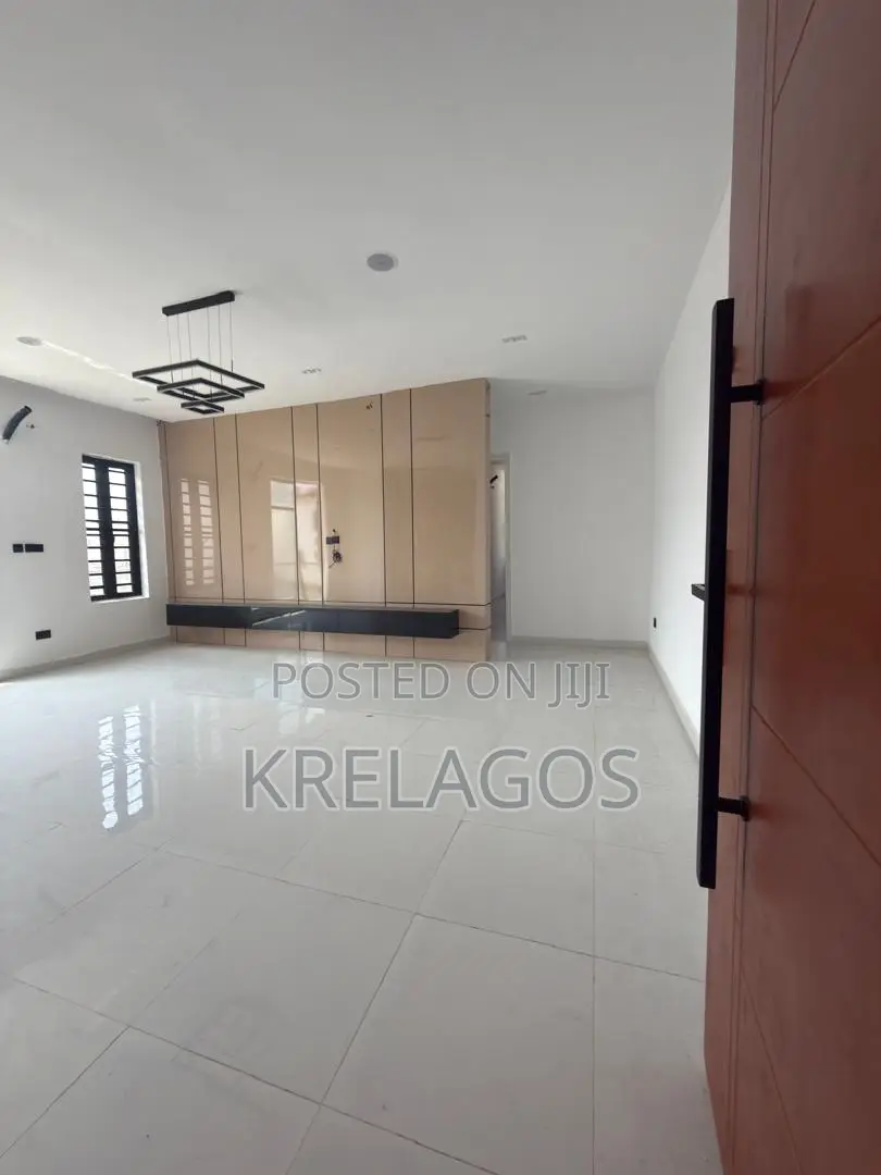 2bdrm Apartment in Ologolo for sale