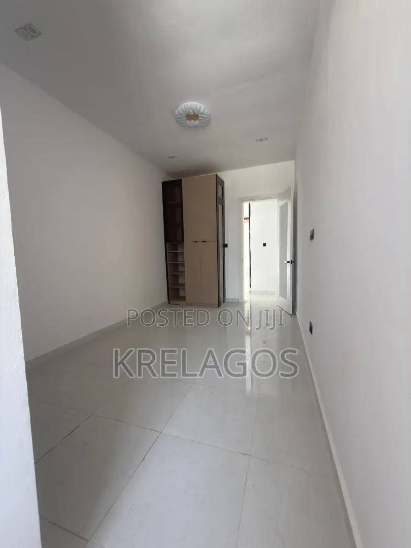 2bdrm Apartment in Ologolo for sale