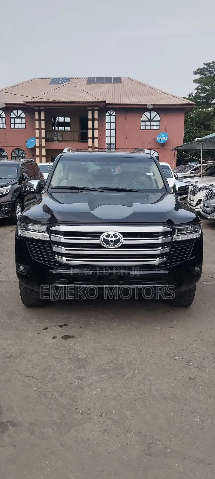 Toyota Land Cruiser LC300 2024 Black