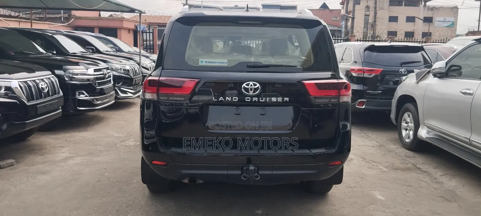 Toyota Land Cruiser LC300 2024 Black