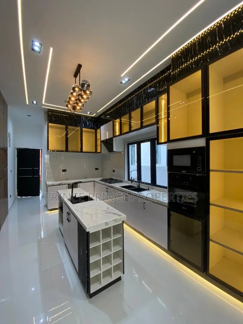 Furnished 5bdrm Duplex in Lekki Ikota for sale