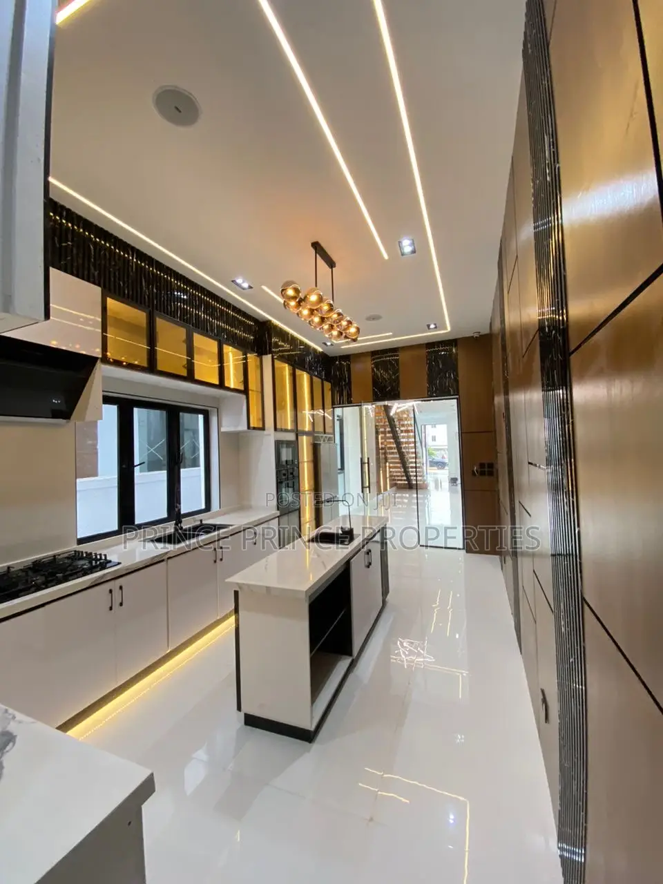 Furnished 5bdrm Duplex in Lekki Ikota for sale