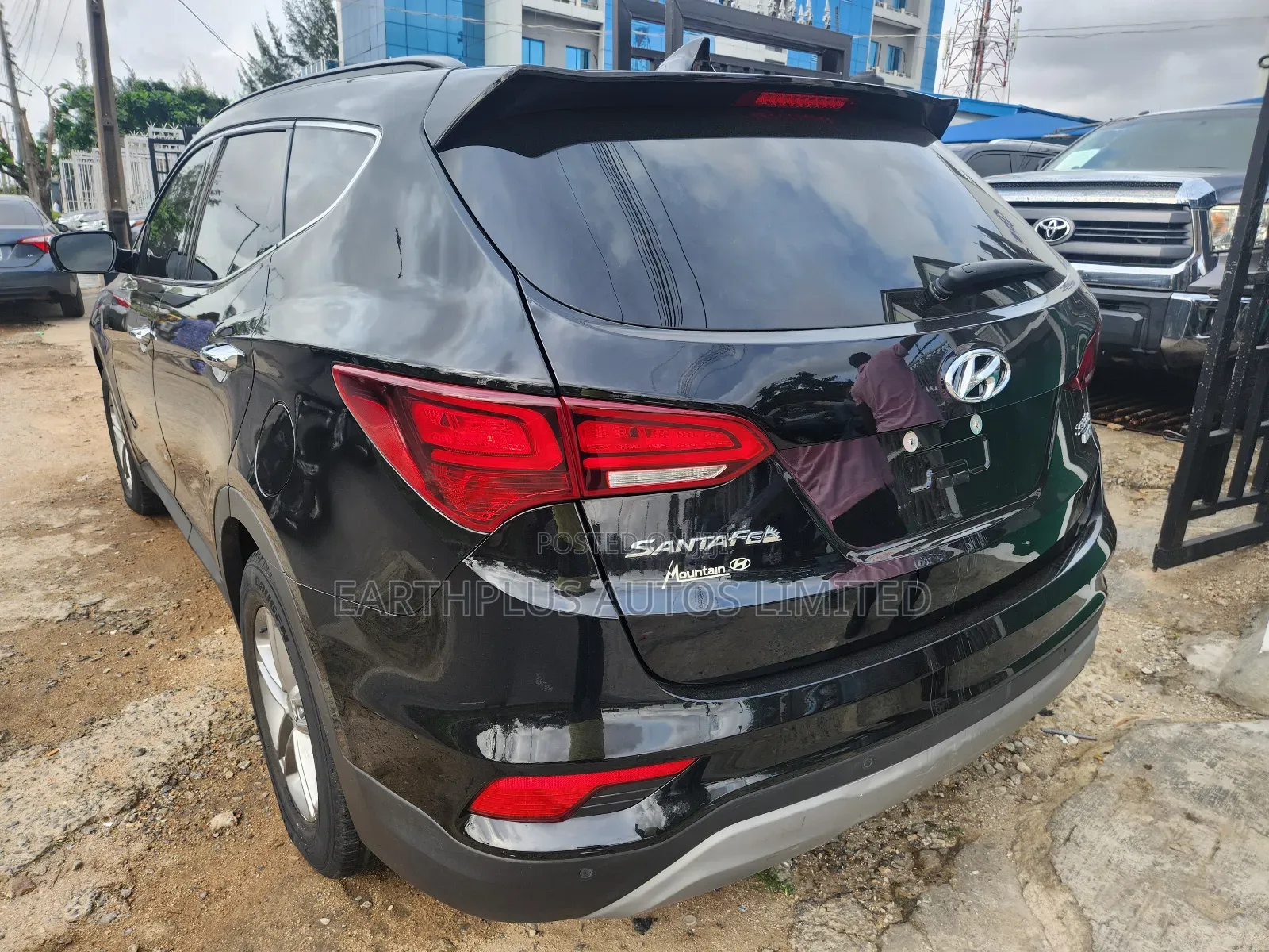 Hyundai Santa Fe 2018 Black