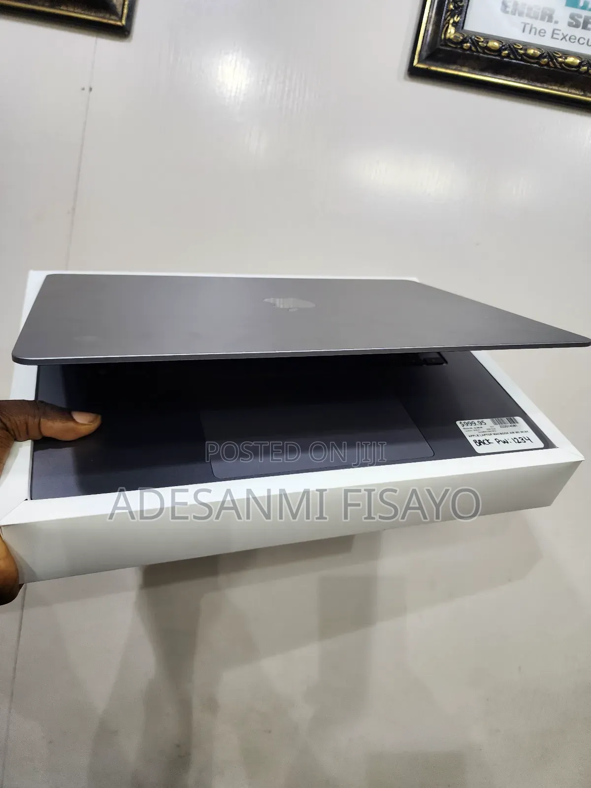 Laptop Apple MacBook Air 2024 M3 15-Inch 16GB Apple M3 SSD 256GB