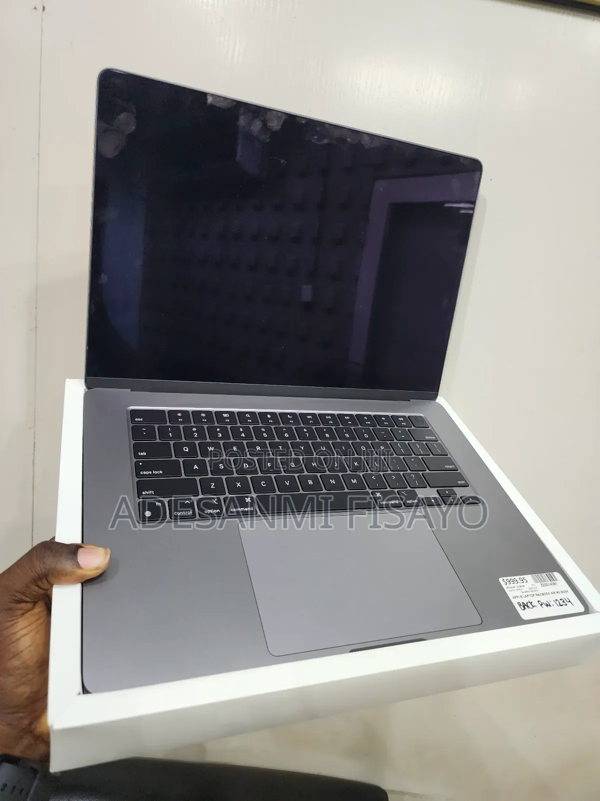 Laptop Apple MacBook Air 2024 M3 15-Inch 16GB Apple M3 SSD 256GB