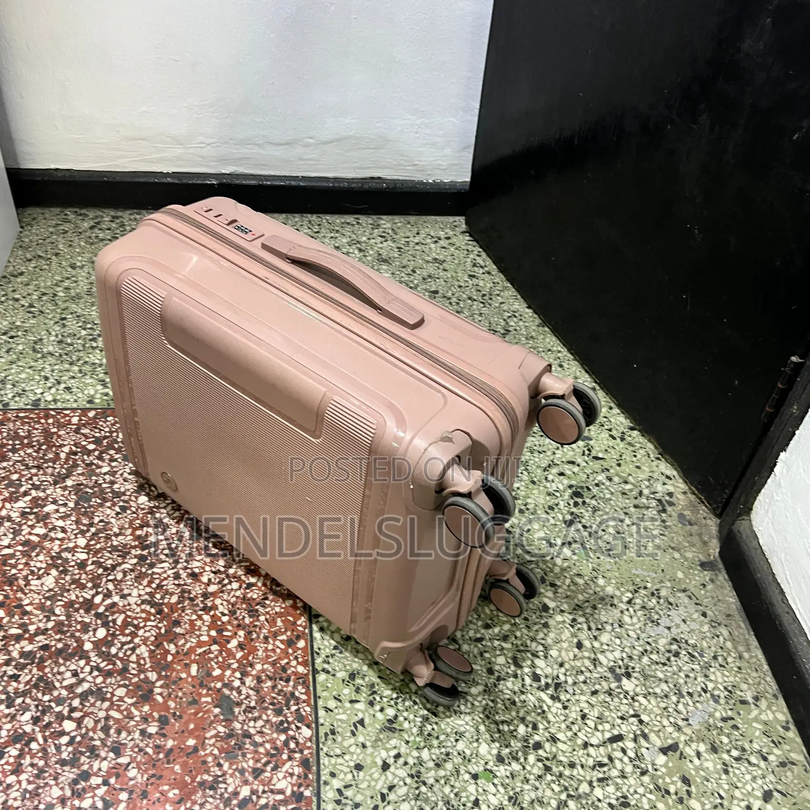 Medium Pink Spinner Suitcase With Hard-Shell Body