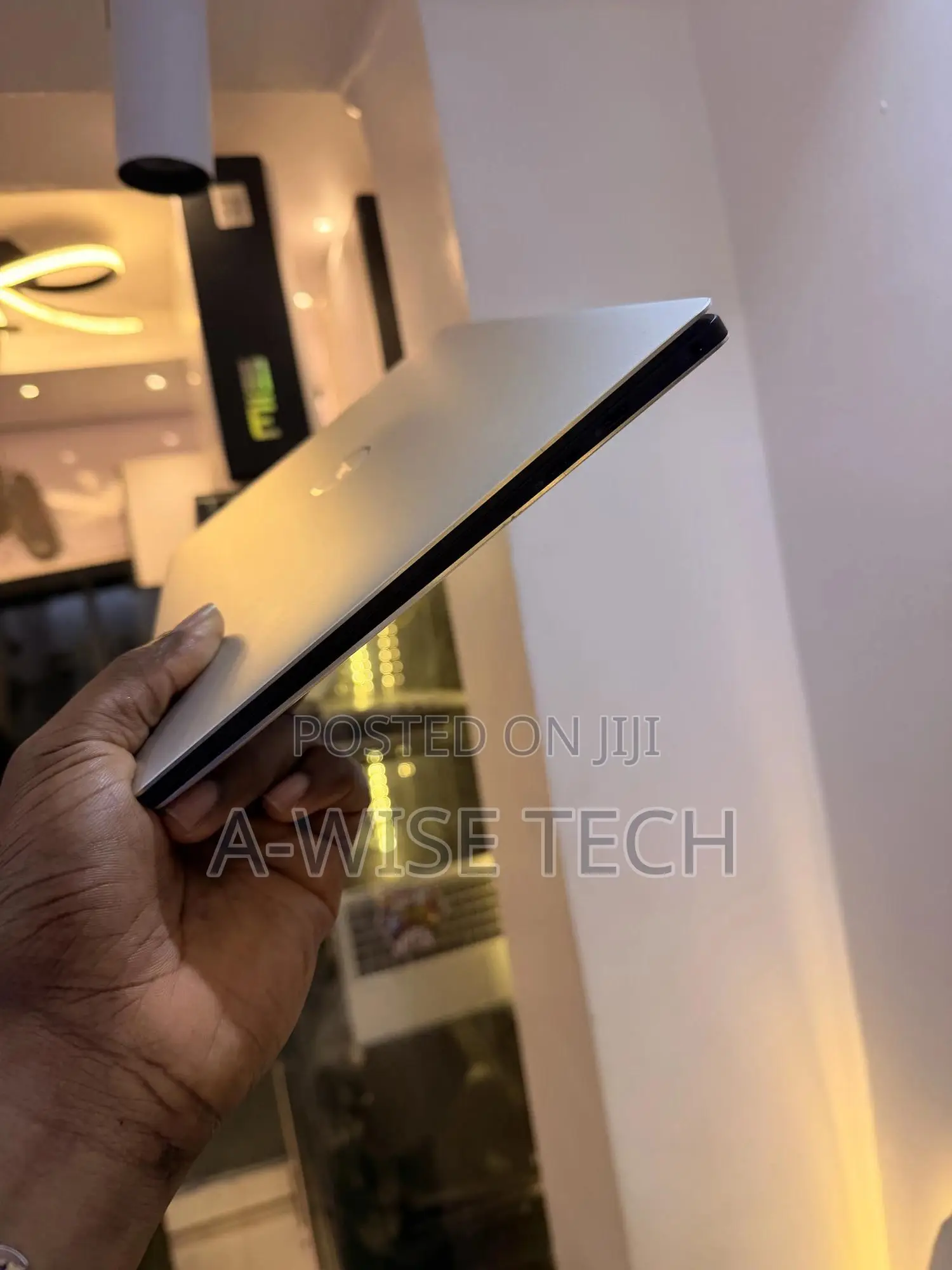 Laptop Dell XPS 13 7390 16GB Intel Core I7 SSD 256GB