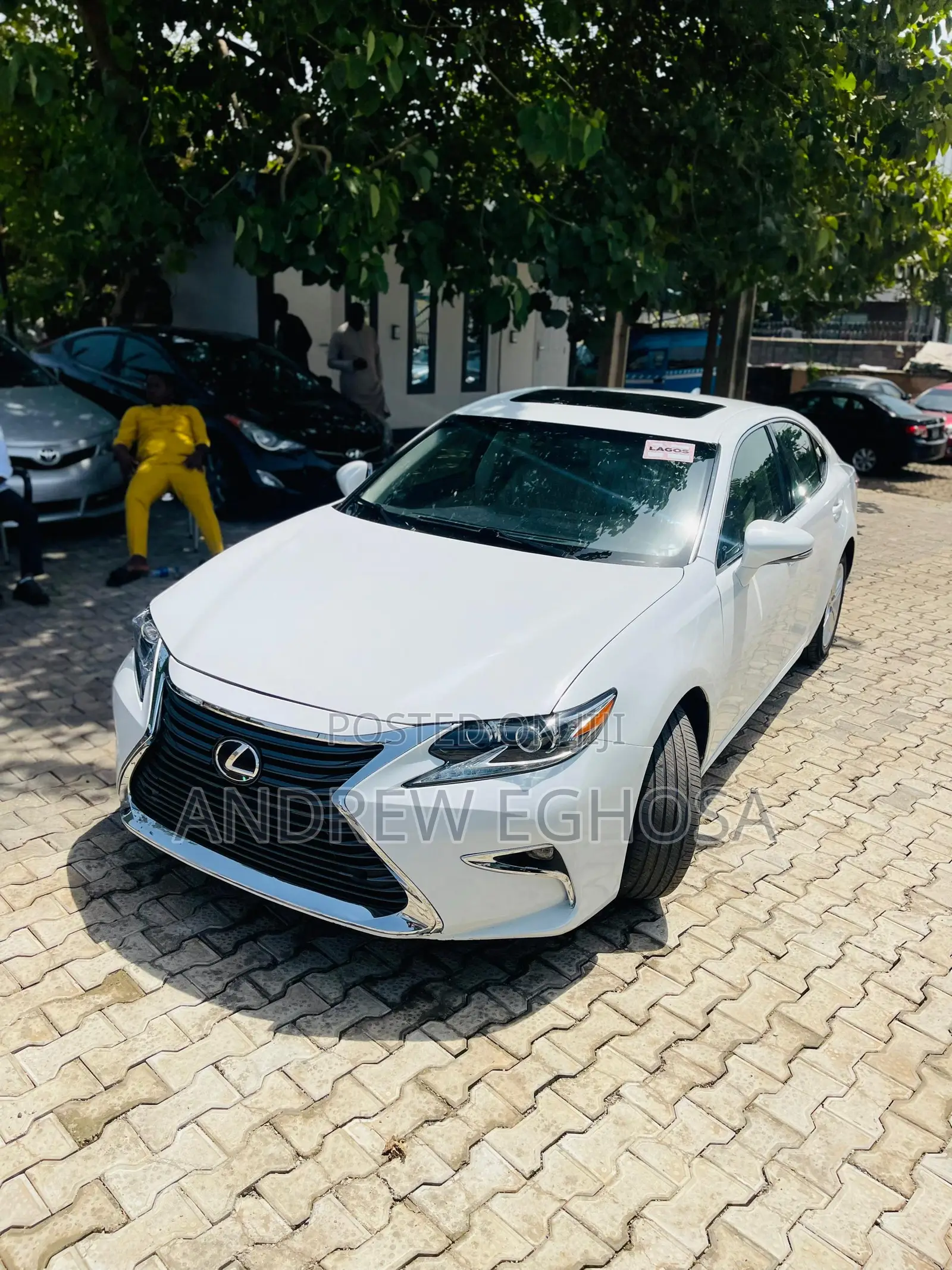 Lexus ES 2015 White