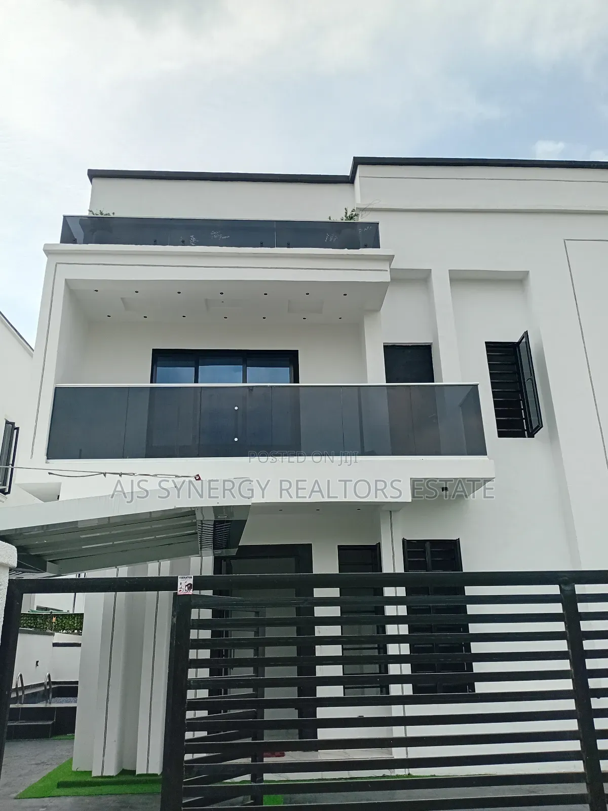 4bdrm Duplex in Ado / Ajah for sale