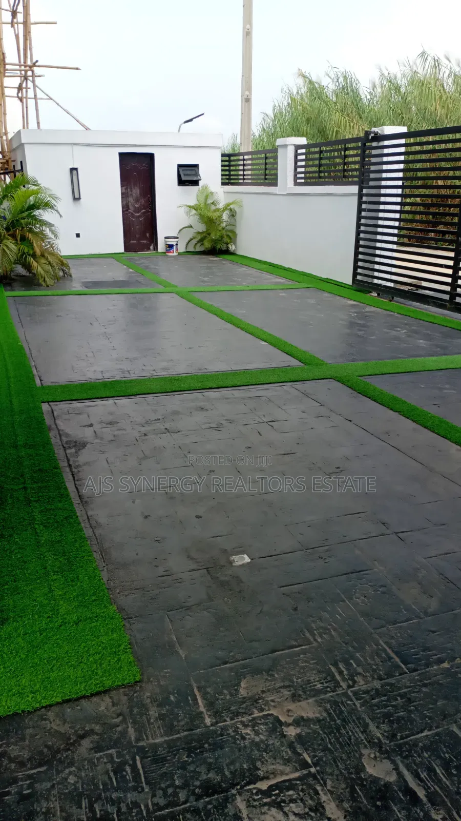 4bdrm Duplex in Ado / Ajah for sale