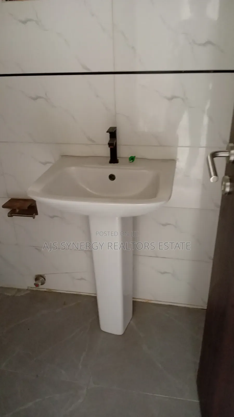 4bdrm Duplex in Ado / Ajah for sale