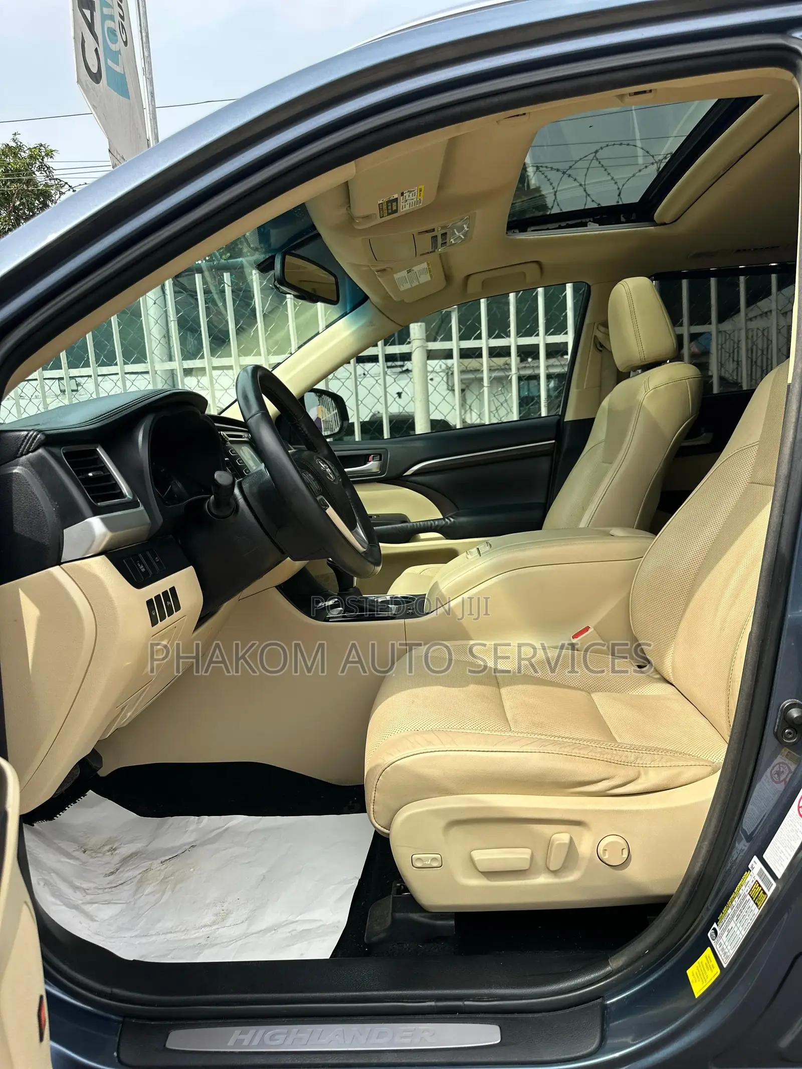 Toyota Highlander Limited V6 4x2 (3.5L 6cyl 6A) 2016 Blue