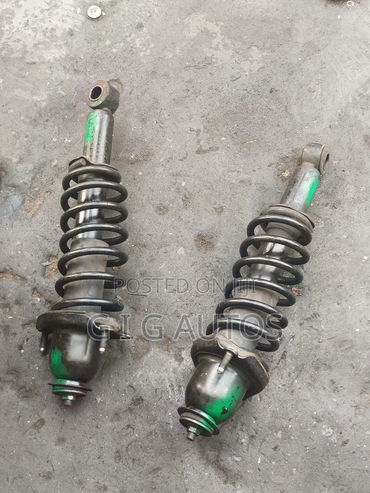 Complete Front and Back Shock Absorber Pontiac Vibe