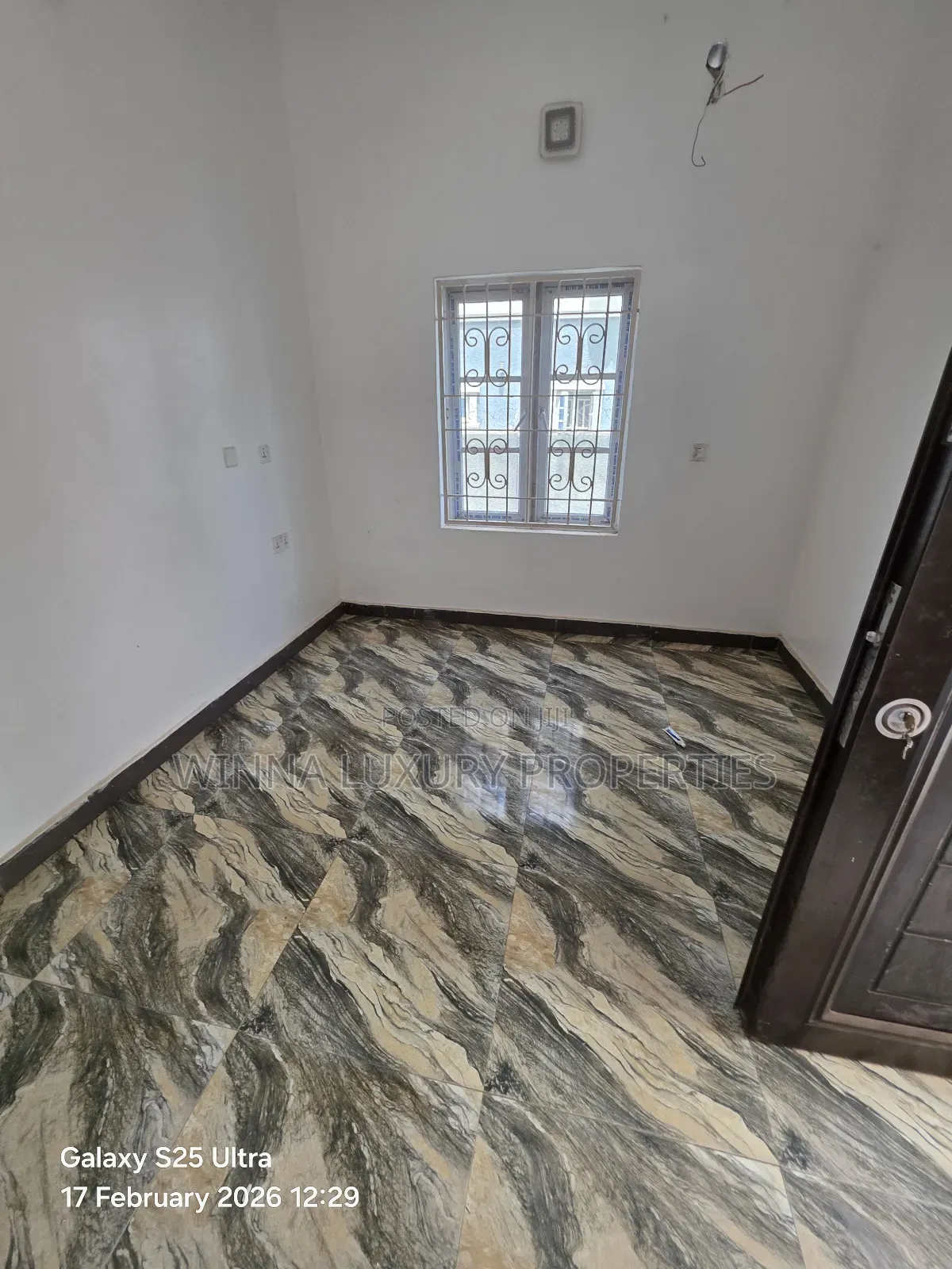 4bdrm Duplex in Urban Dwell, Lugbe District for rent