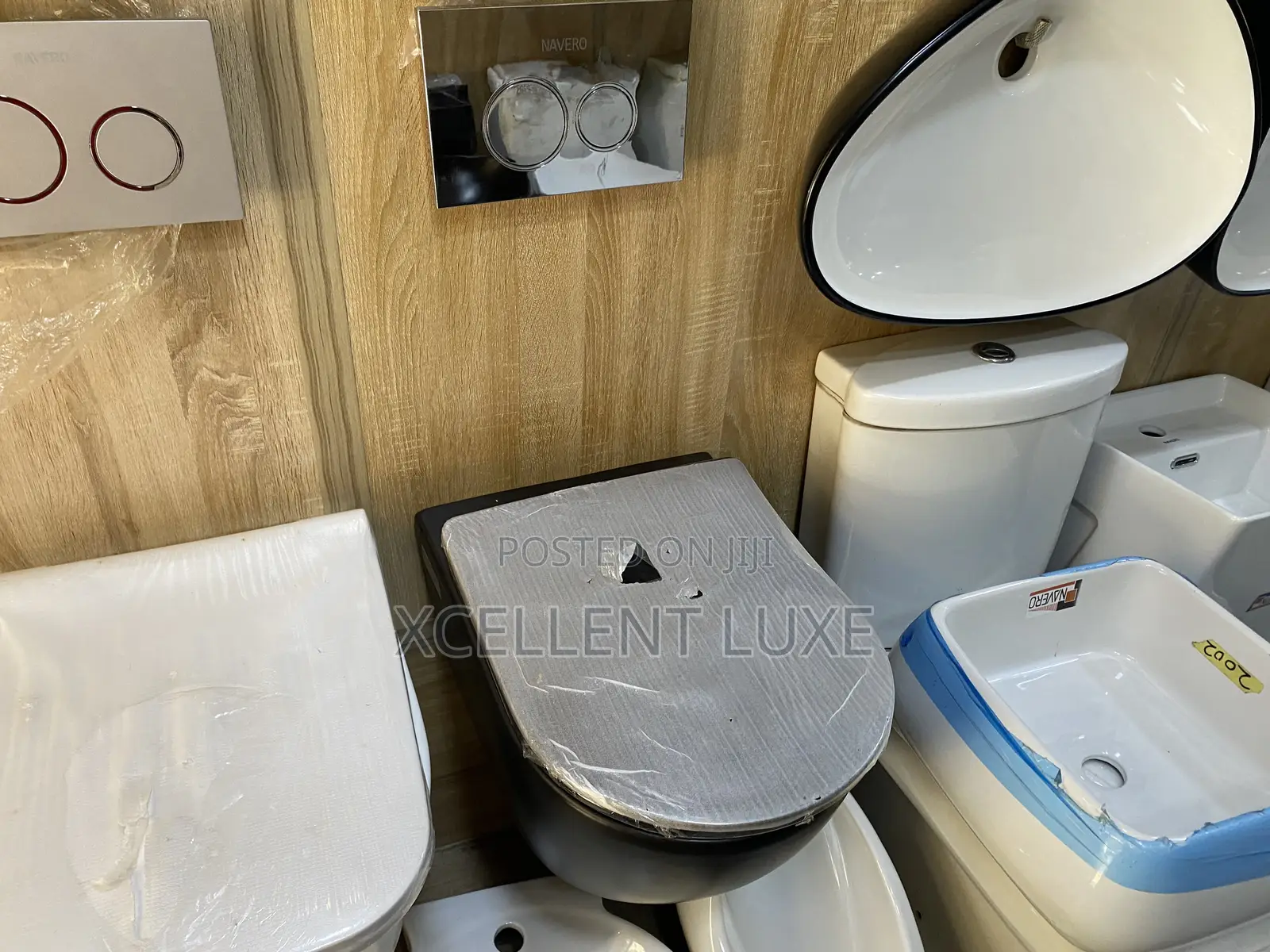 Black Conceal Wc England Standard With Good Flushing System