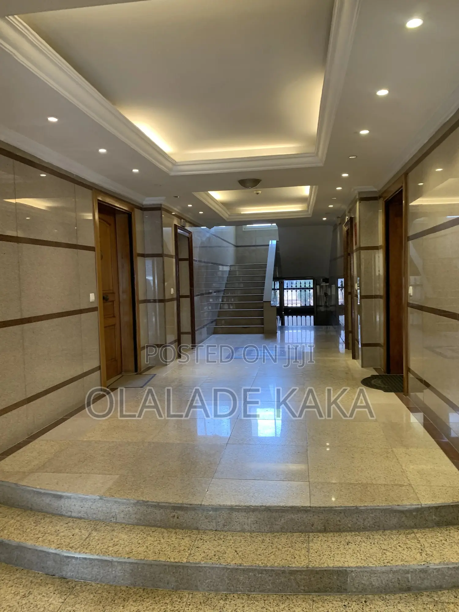 3bdrm Block of Flats in Banana Island for sale