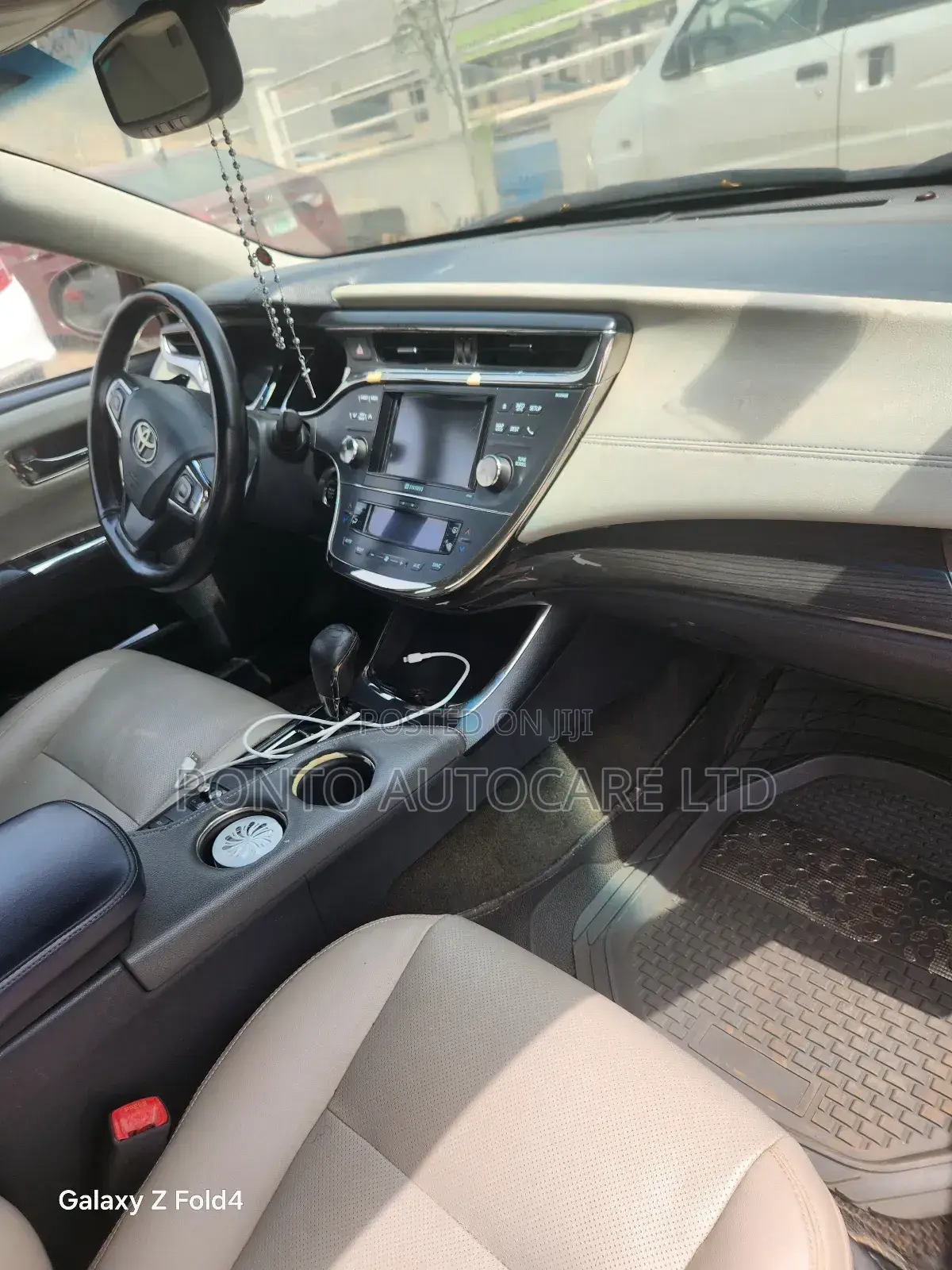 Toyota Avalon Limited 4dr Sedan (3.5L 6cyl 6A) 2014 Burgundy