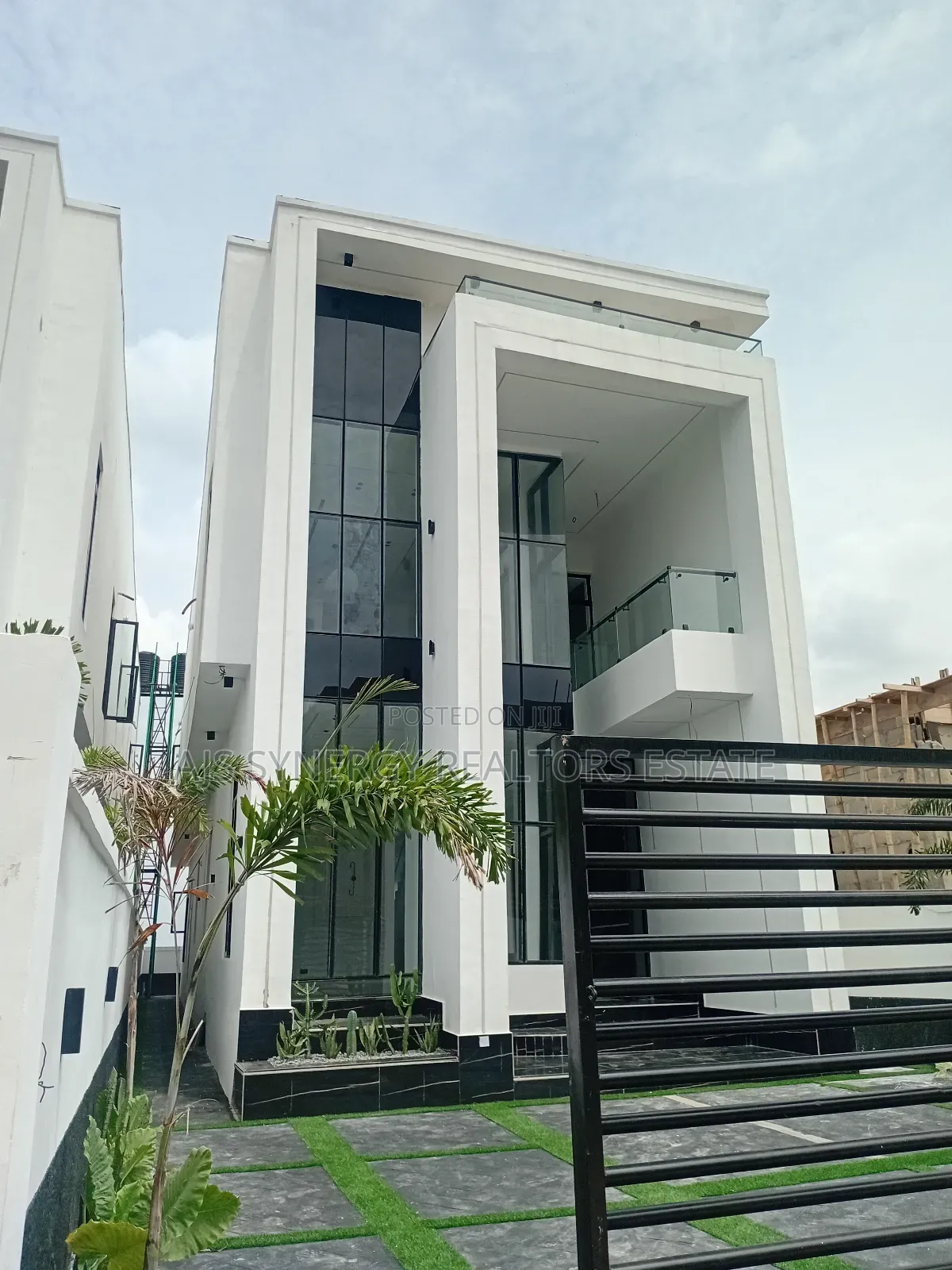 5bdrm Duplex in Ado / Ajah for sale