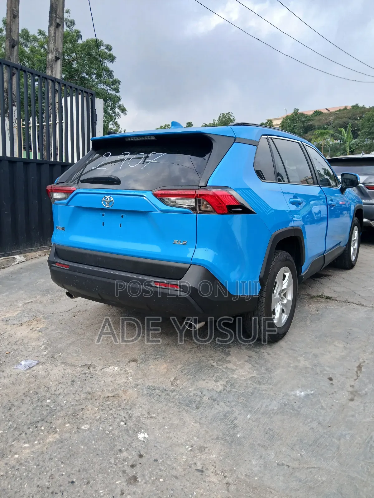 Toyota RAV4 2022 Blue