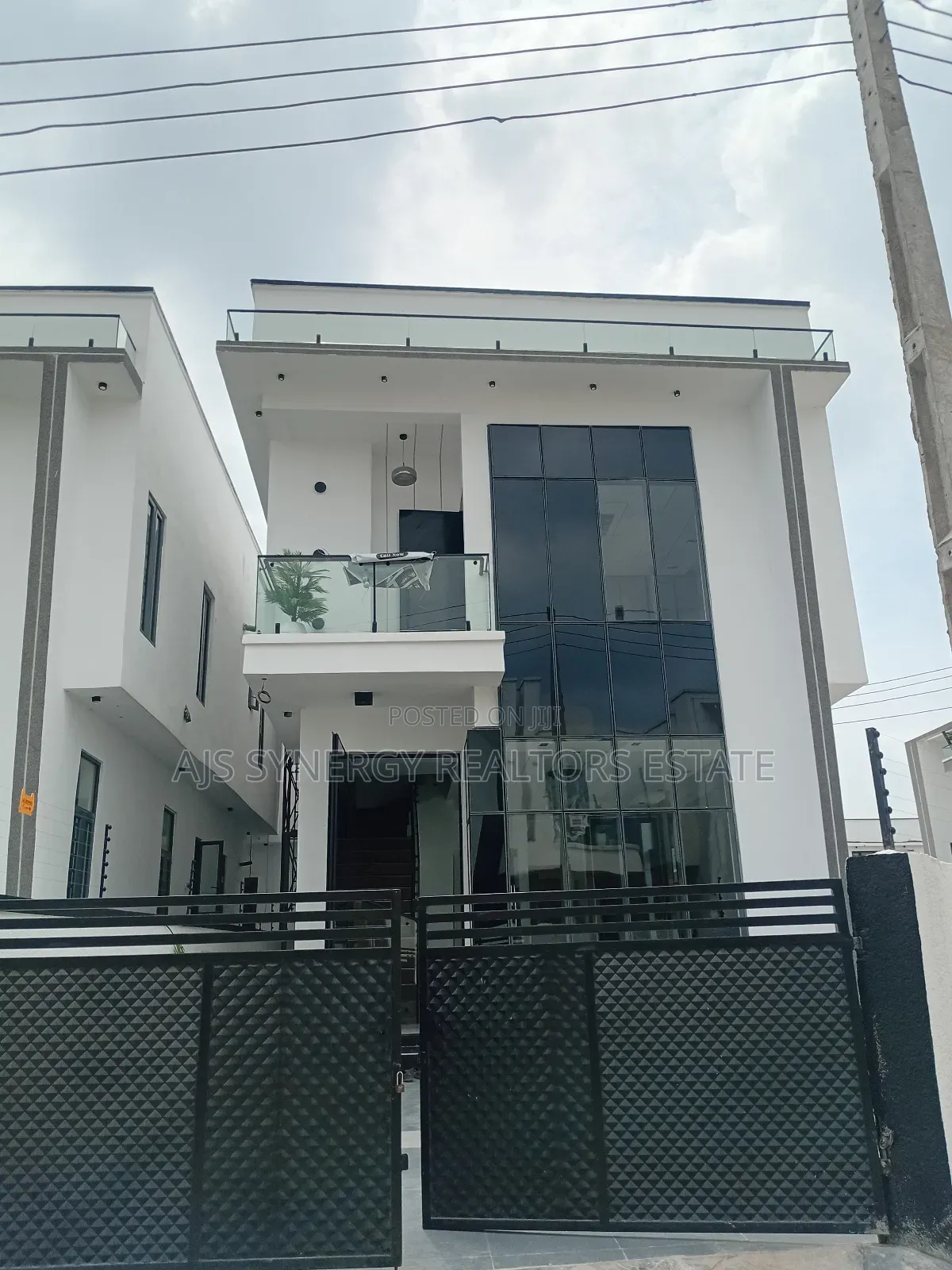 4bdrm Duplex in Ado / Ajah for sale