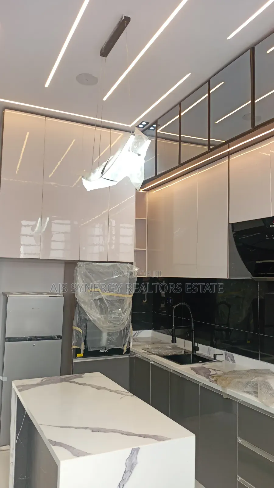 4bdrm Duplex in Ado / Ajah for sale