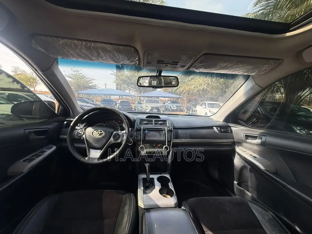 Toyota Camry XLE V6 4dr Sedan (3.5L 6cyl 6A) 2012 Black