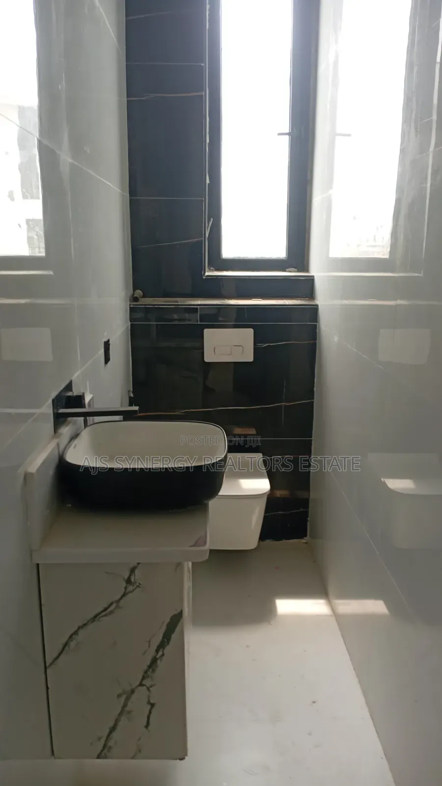 5bdrm Duplex in Ado / Ajah for sale