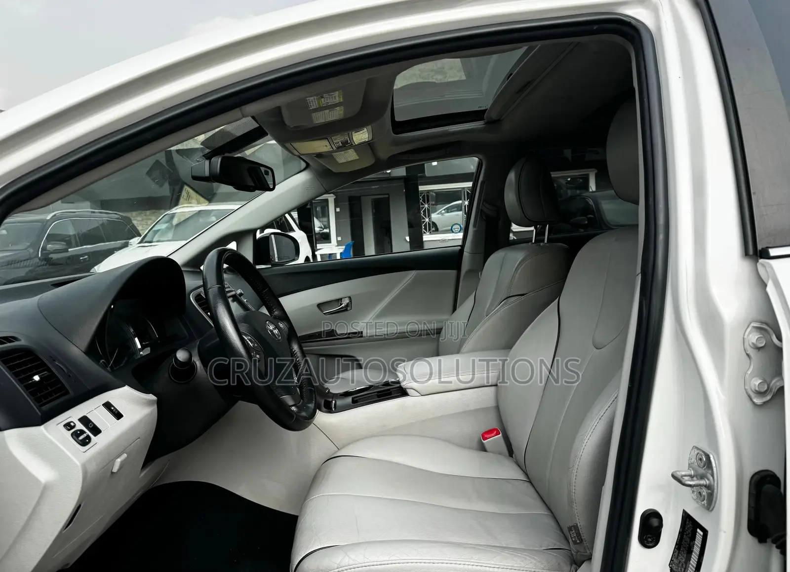 Toyota Venza AWD 2012 White