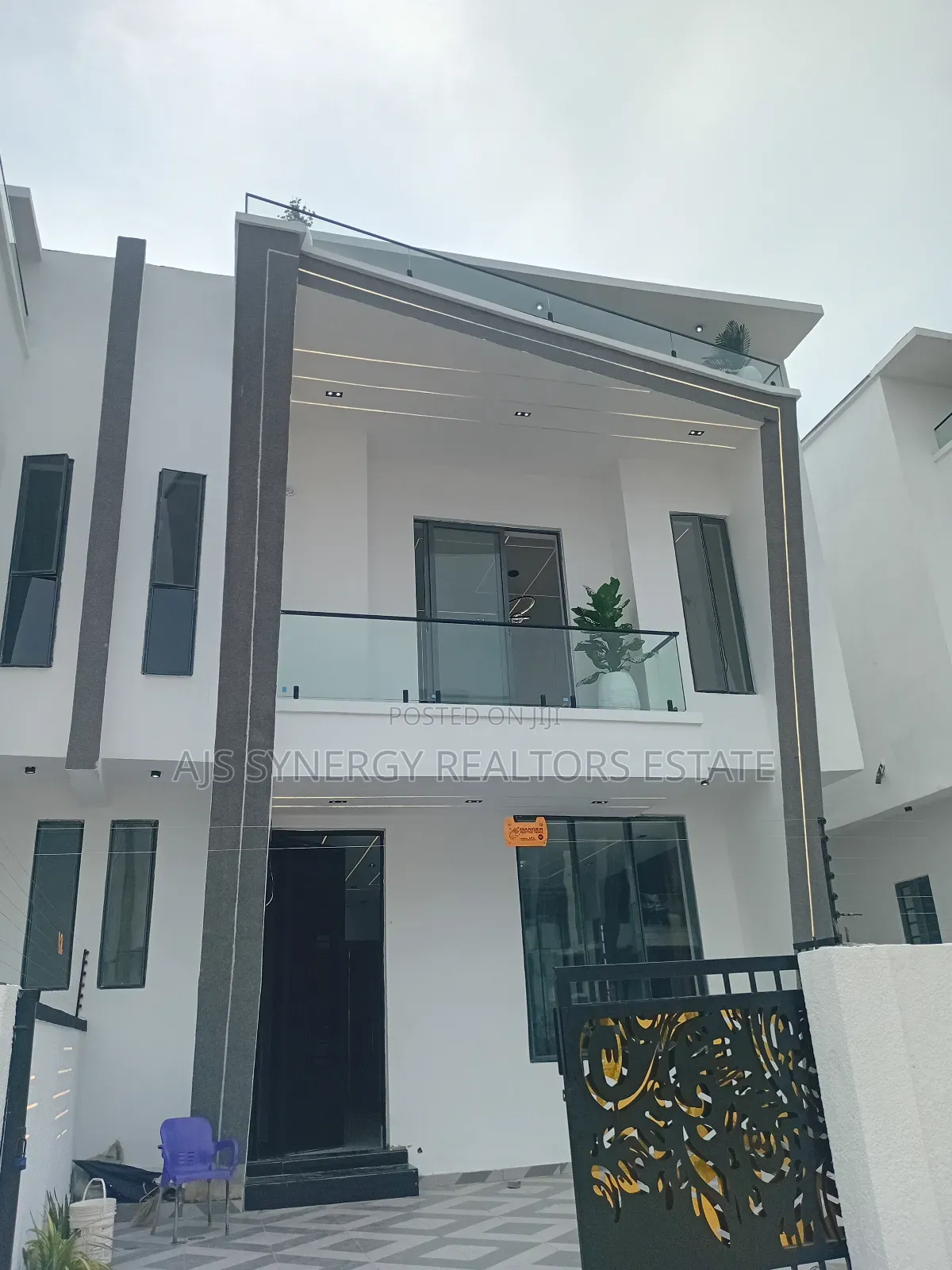 4bdrm Duplex in Ado / Ajah for sale