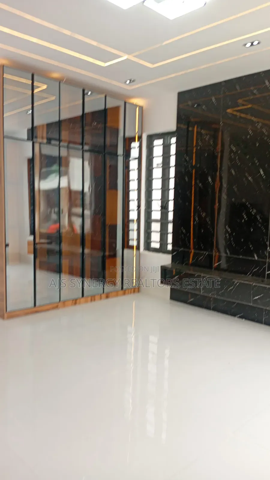 4bdrm Duplex in Ado / Ajah for sale