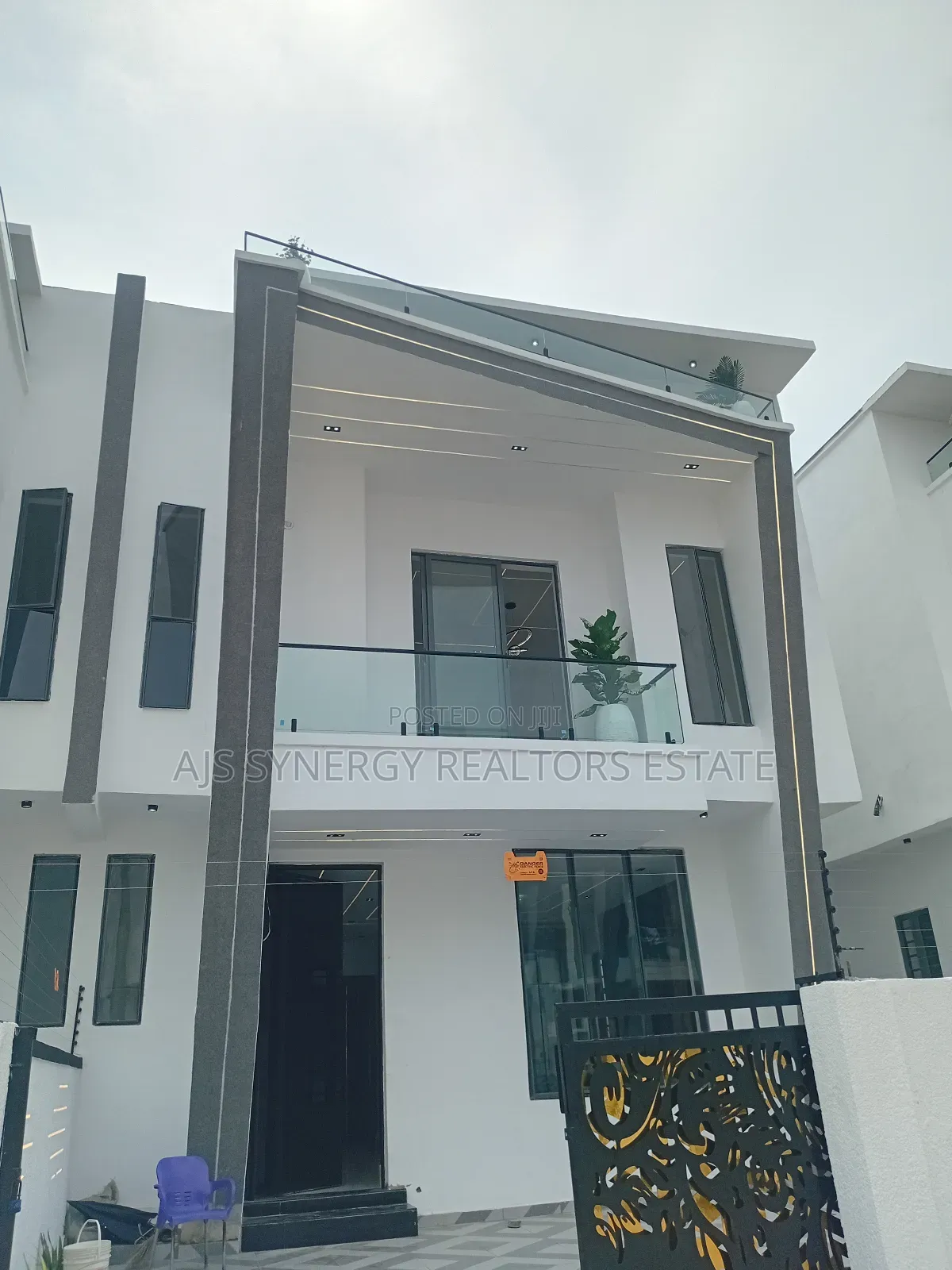 4bdrm Duplex in Ado / Ajah for sale