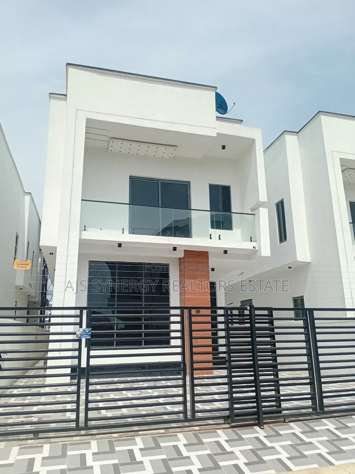 4bdrm Duplex in Ado / Ajah for sale