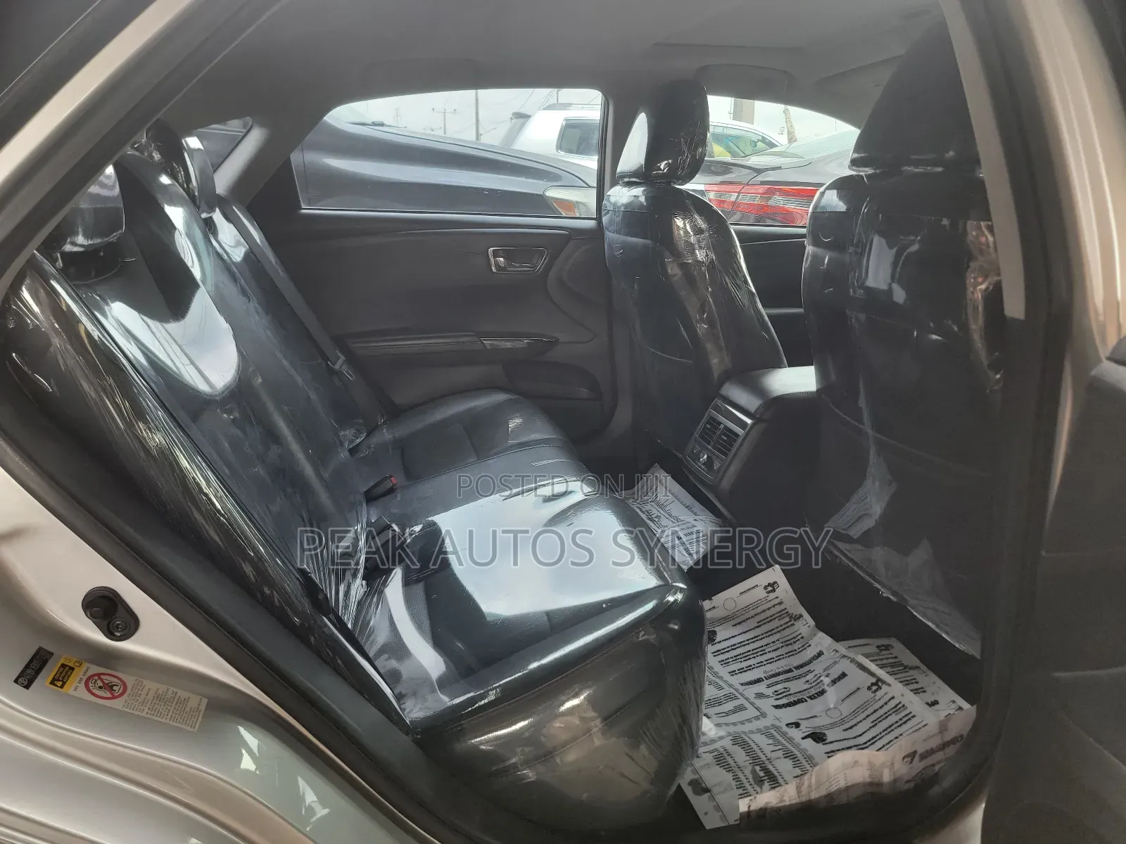 Toyota Avalon Limited 4dr Sedan (3.5L 6cyl 6A) 2014 Silver