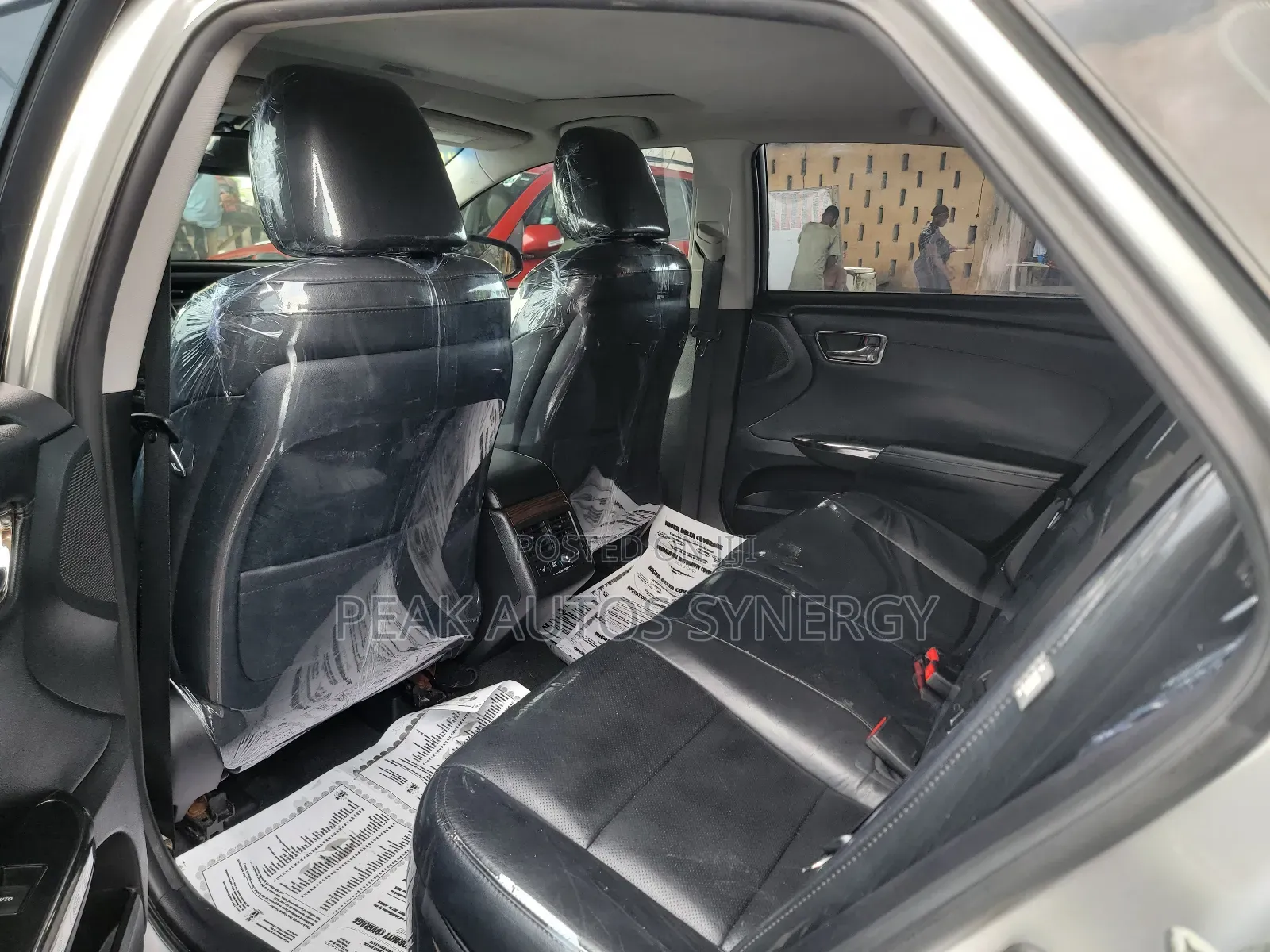 Toyota Avalon Limited 4dr Sedan (3.5L 6cyl 6A) 2014 Silver