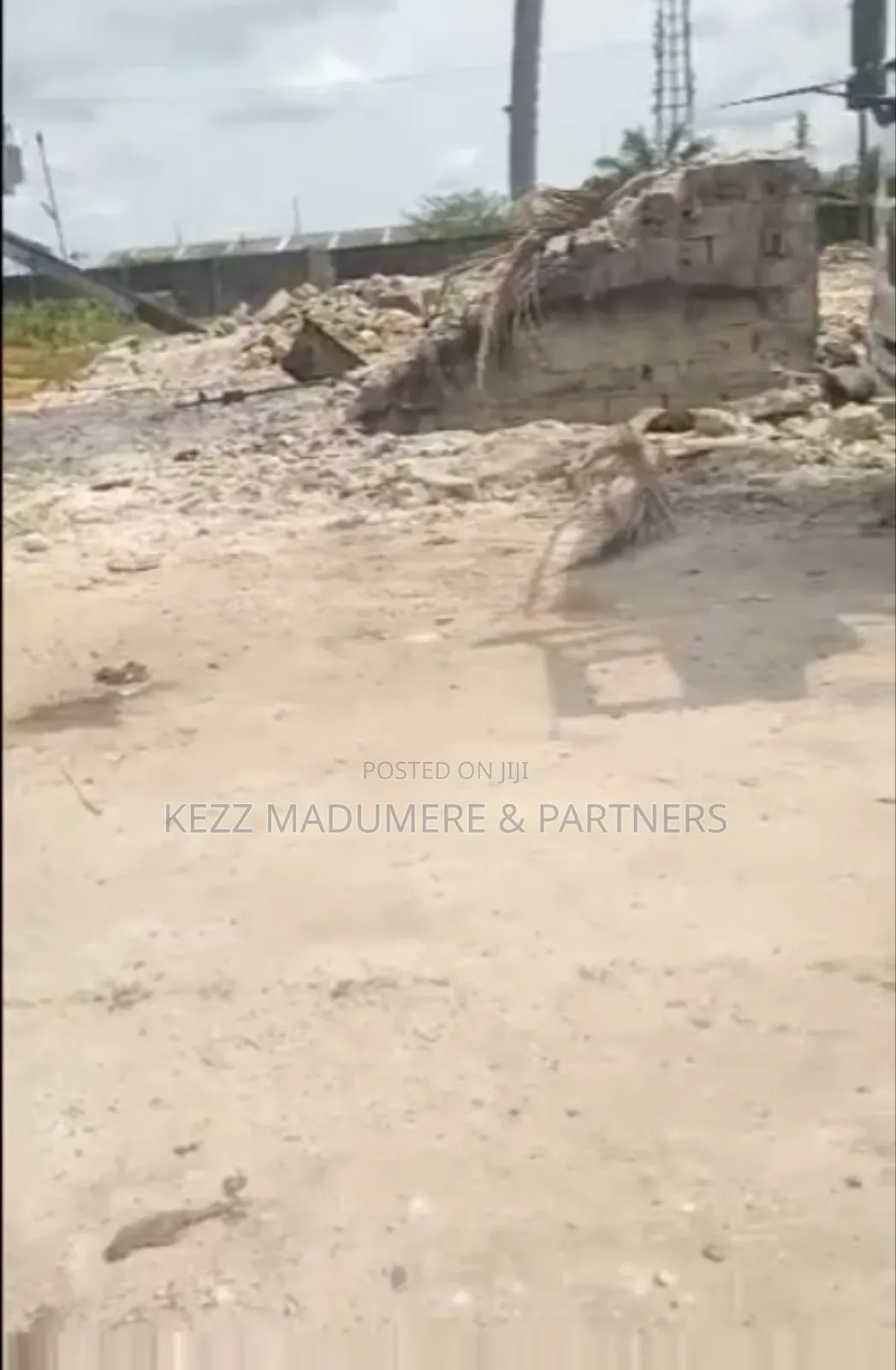 For Sale : 4 1⁄2 Plots Ikwere/ Airport Road, Rukpokwu, Ph