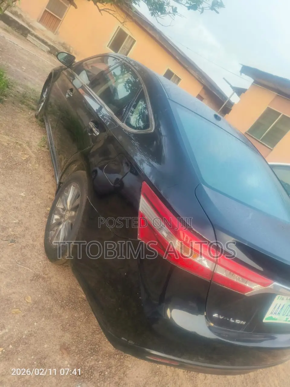 Toyota Avalon Limited 4dr Sedan (3.5L 6cyl 6A) 2015 Black