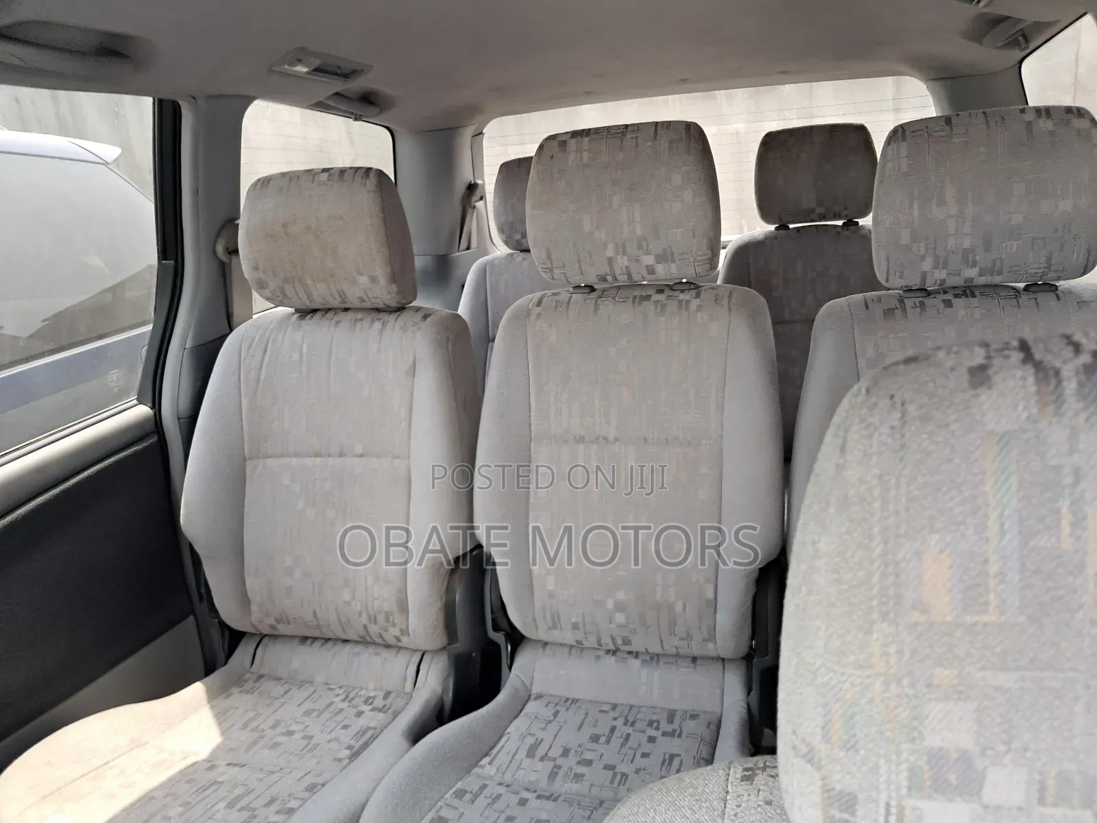 Toyota Previa 2005 Yellow