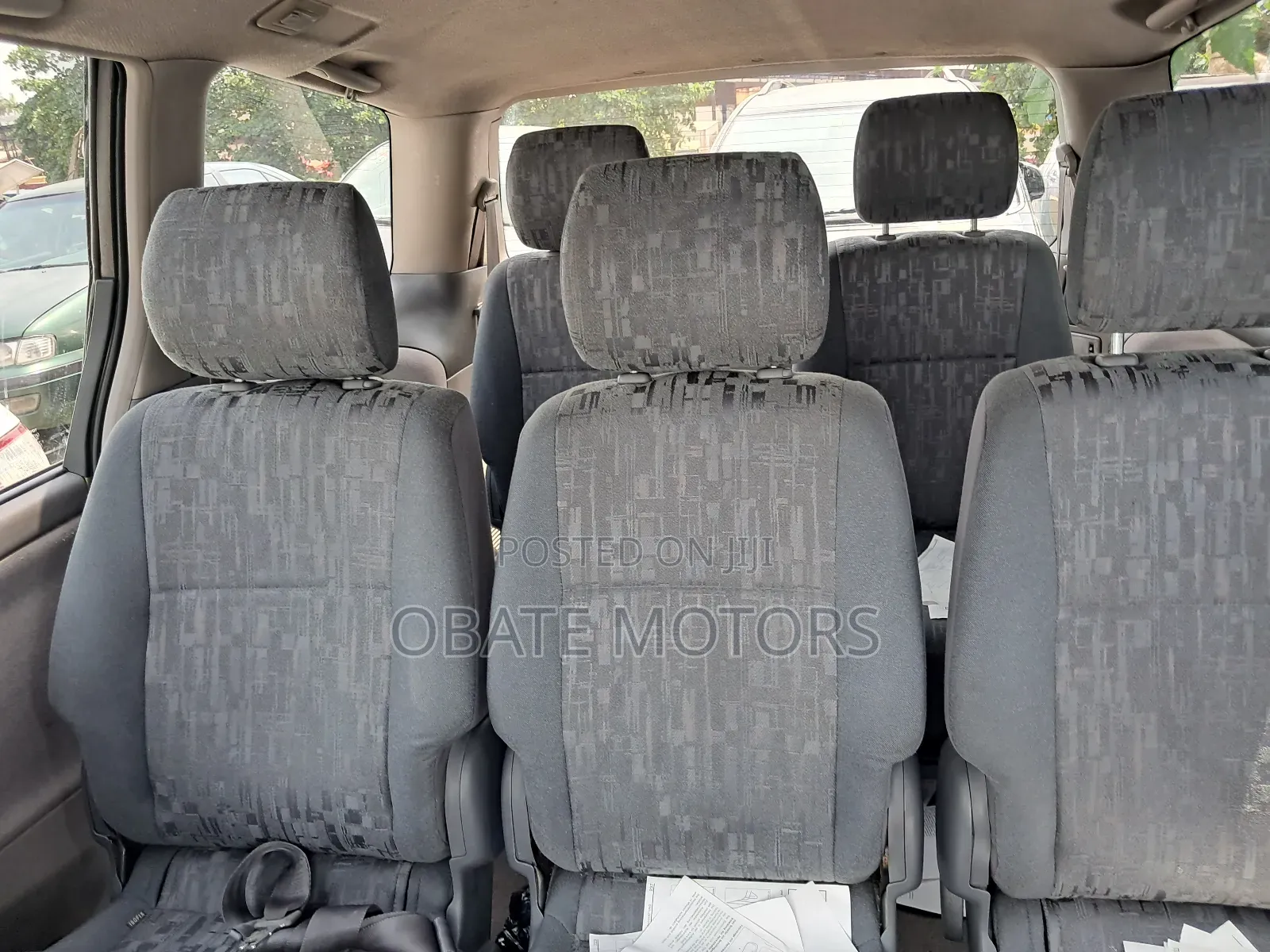 Toyota Previa 2005 Yellow