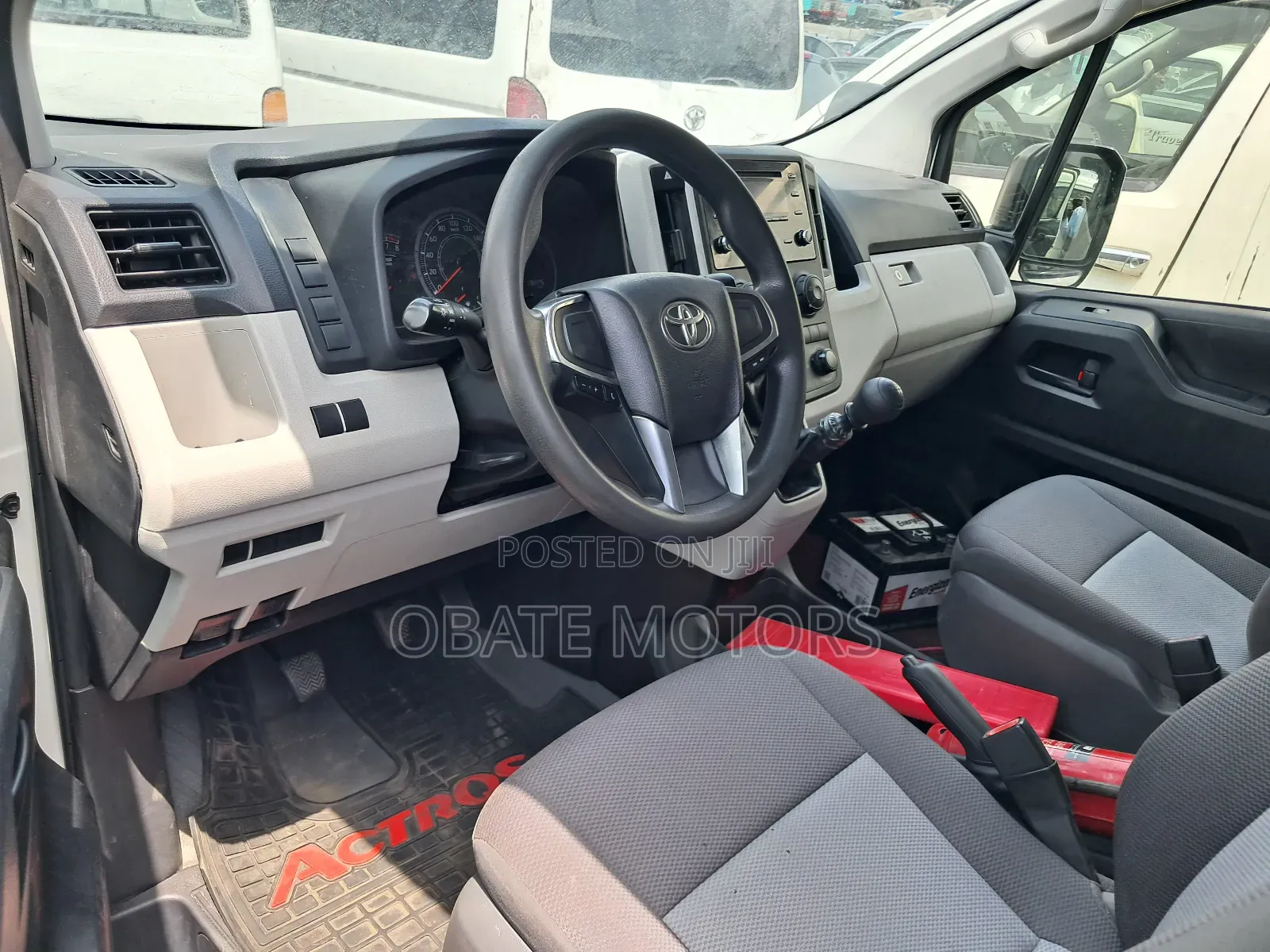 Toyota HiAce 2020 White
