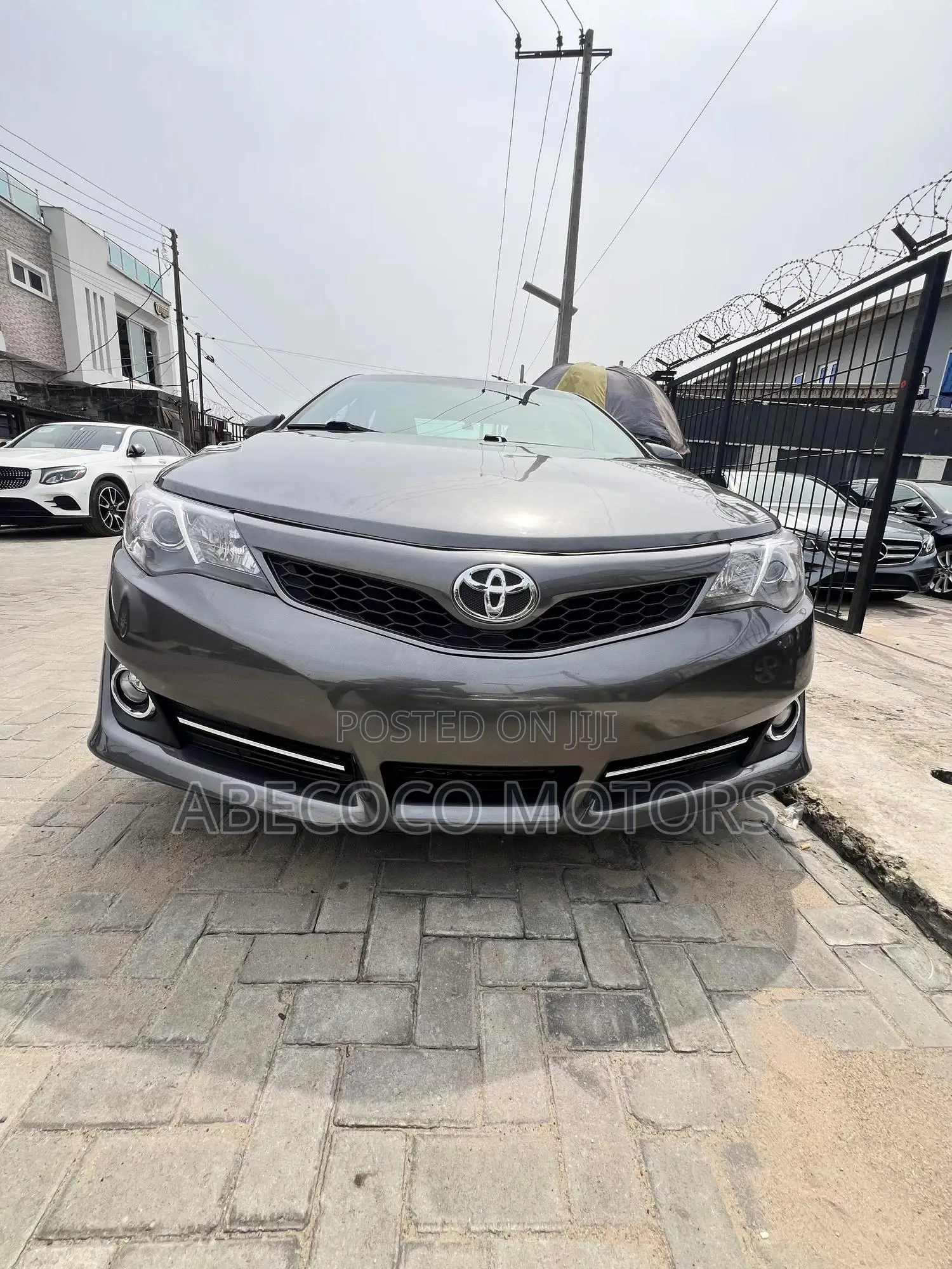 Toyota Camry SE Sport 4dr Sedan (2.5L 4cyl 6A) 2014 Gray