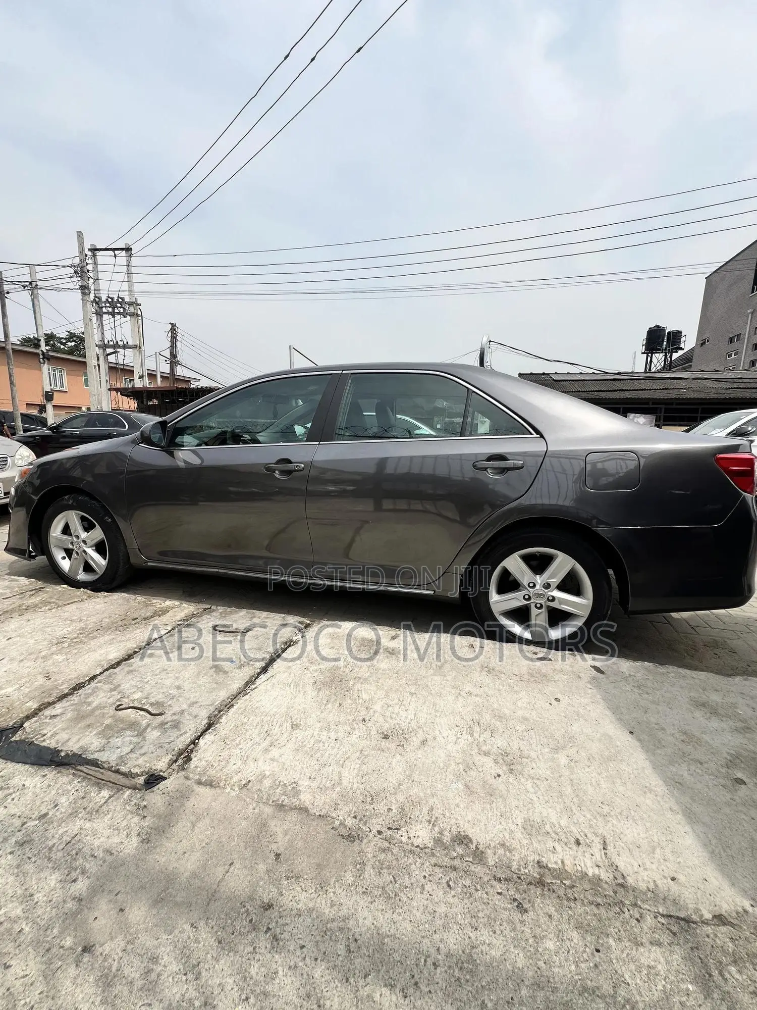 Toyota Camry SE Sport 4dr Sedan (2.5L 4cyl 6A) 2014 Gray