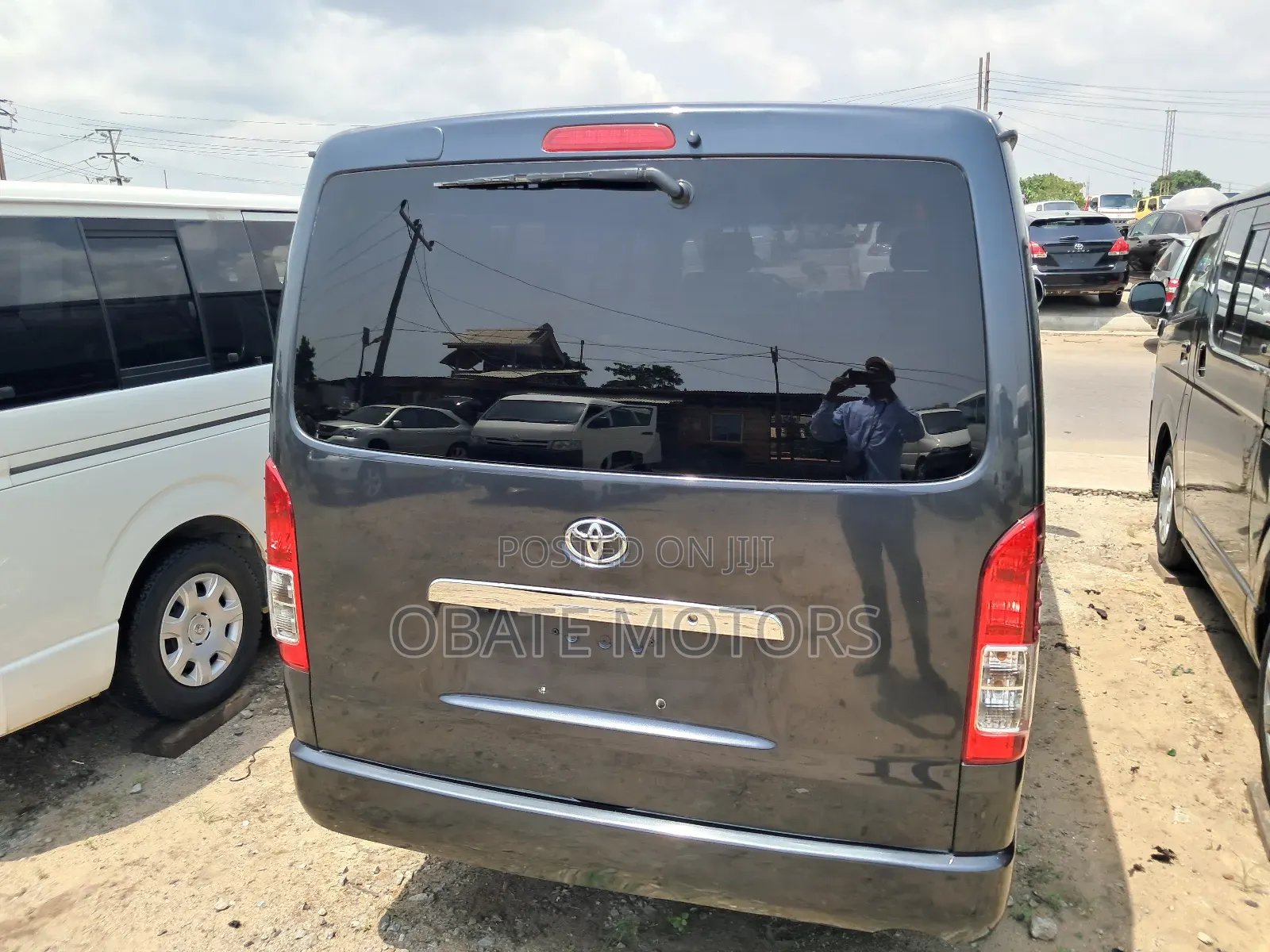 Toyota HiAce 2013 Grey
