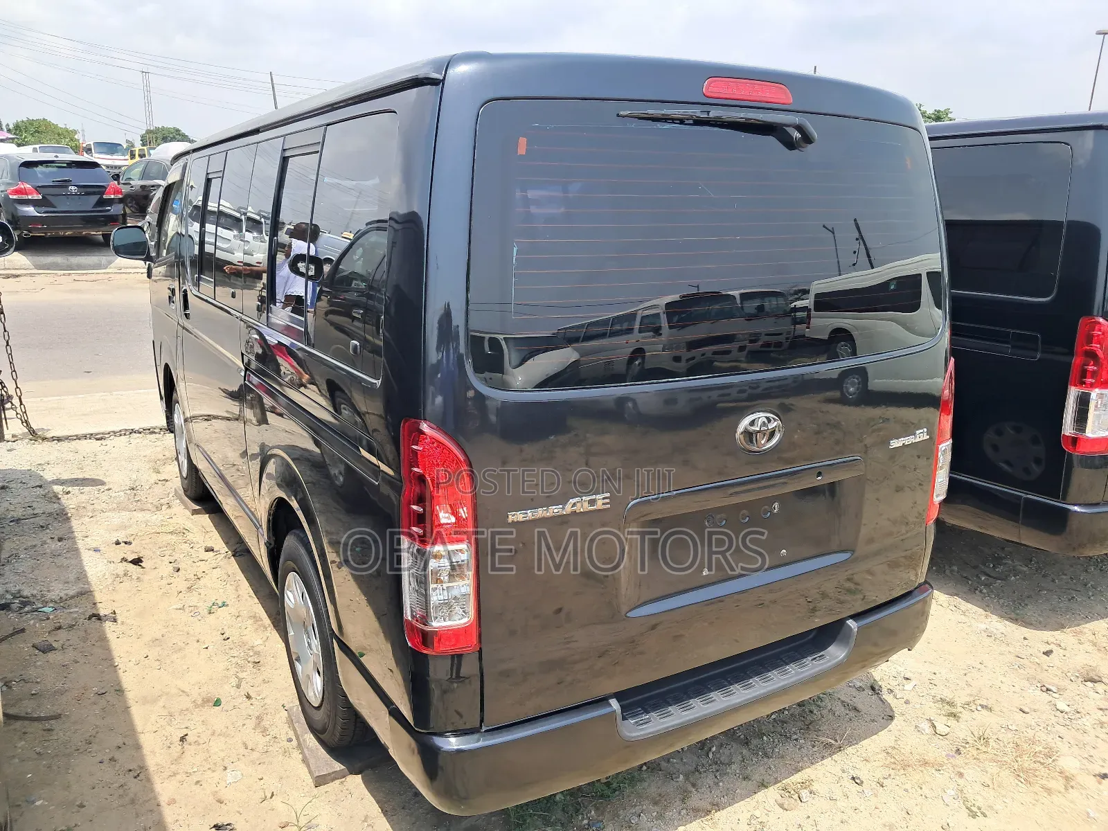 Toyota HiAce 2012 Black