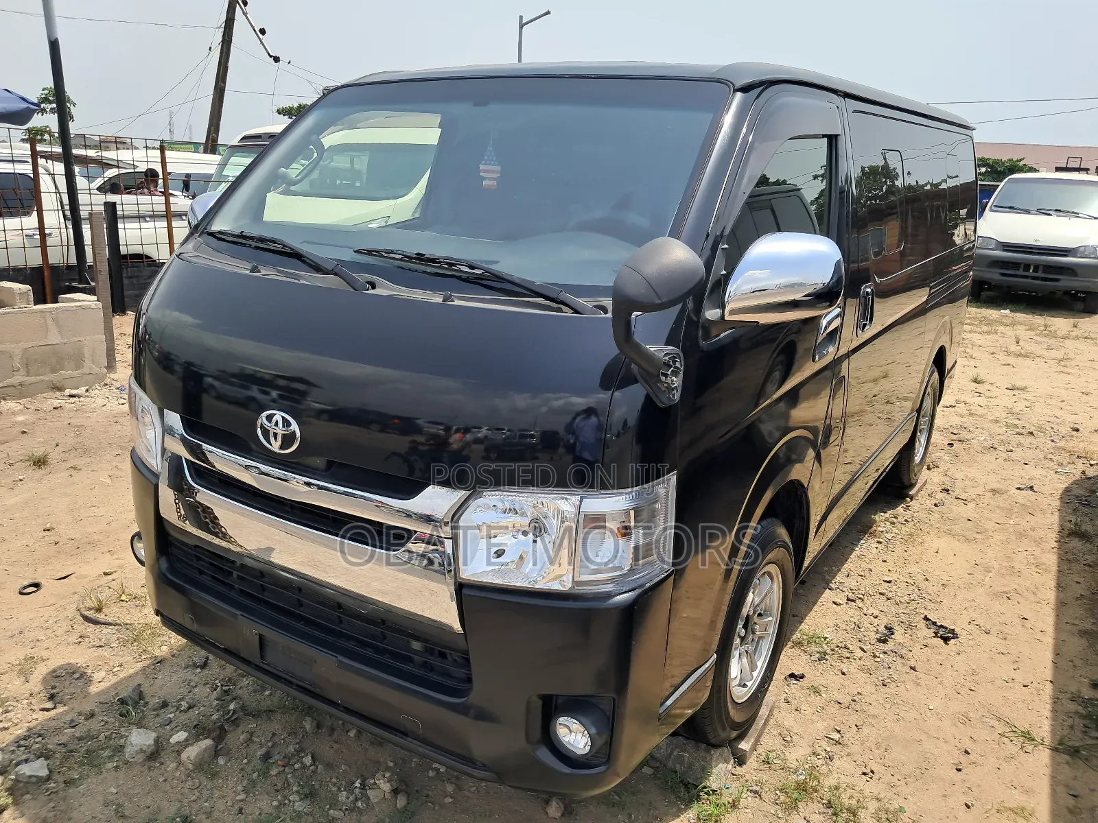 Toyota HiAce 2012 Black