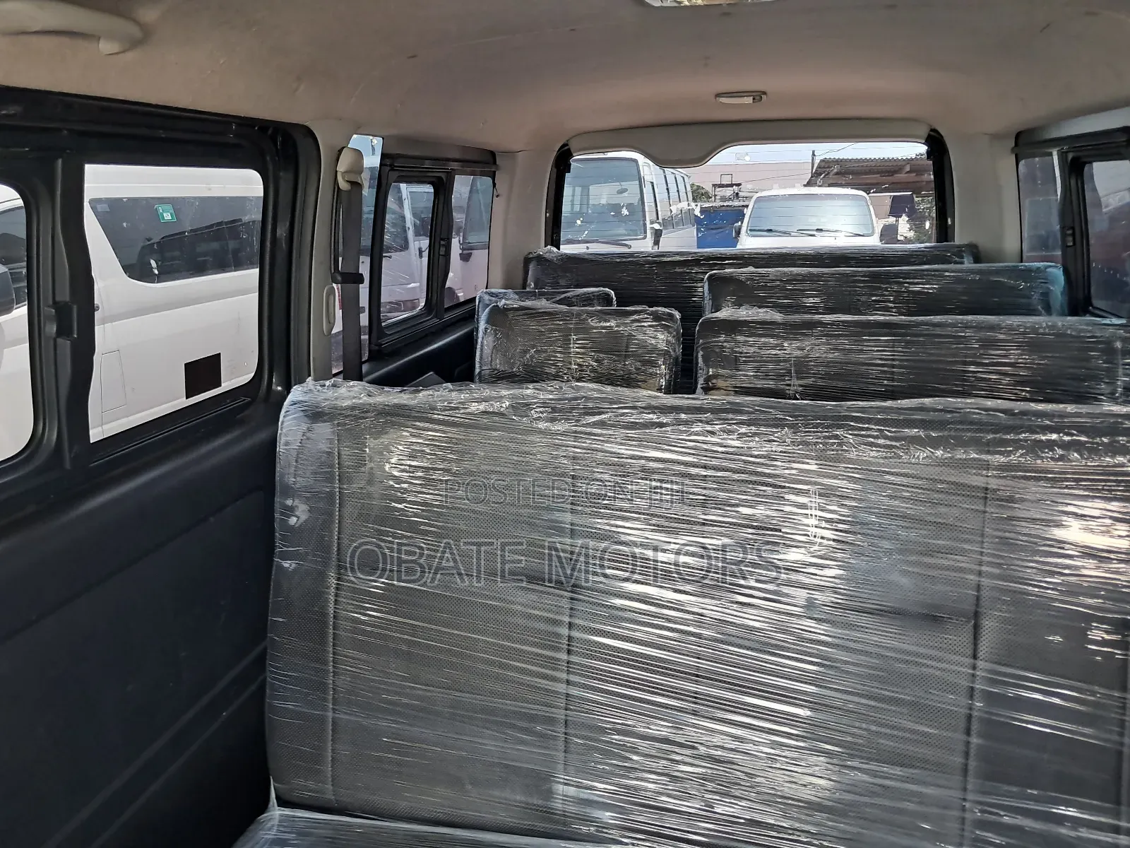 Toyota HiAce 2012 Black